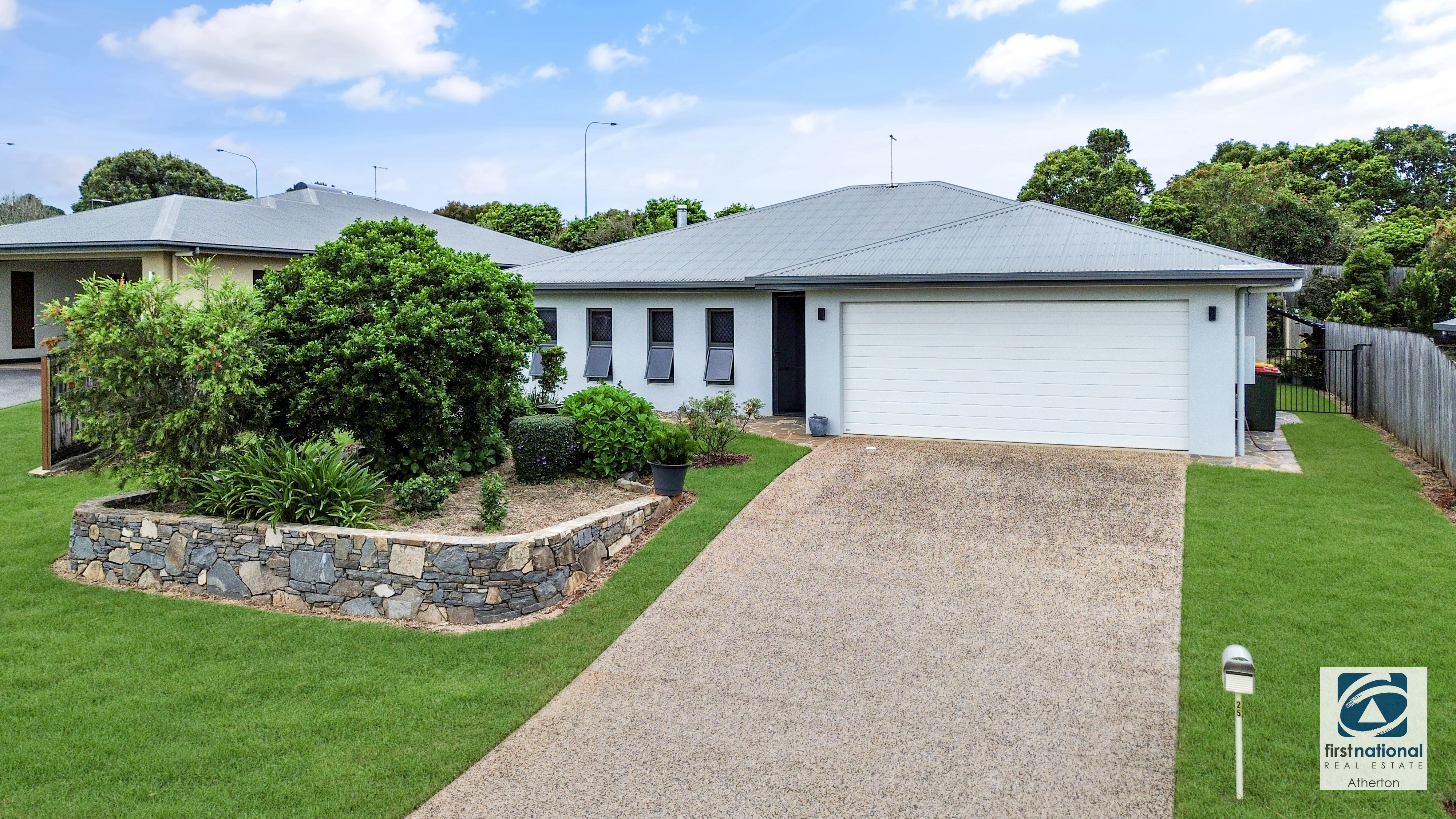 25 Lavender Crescent, Atherton