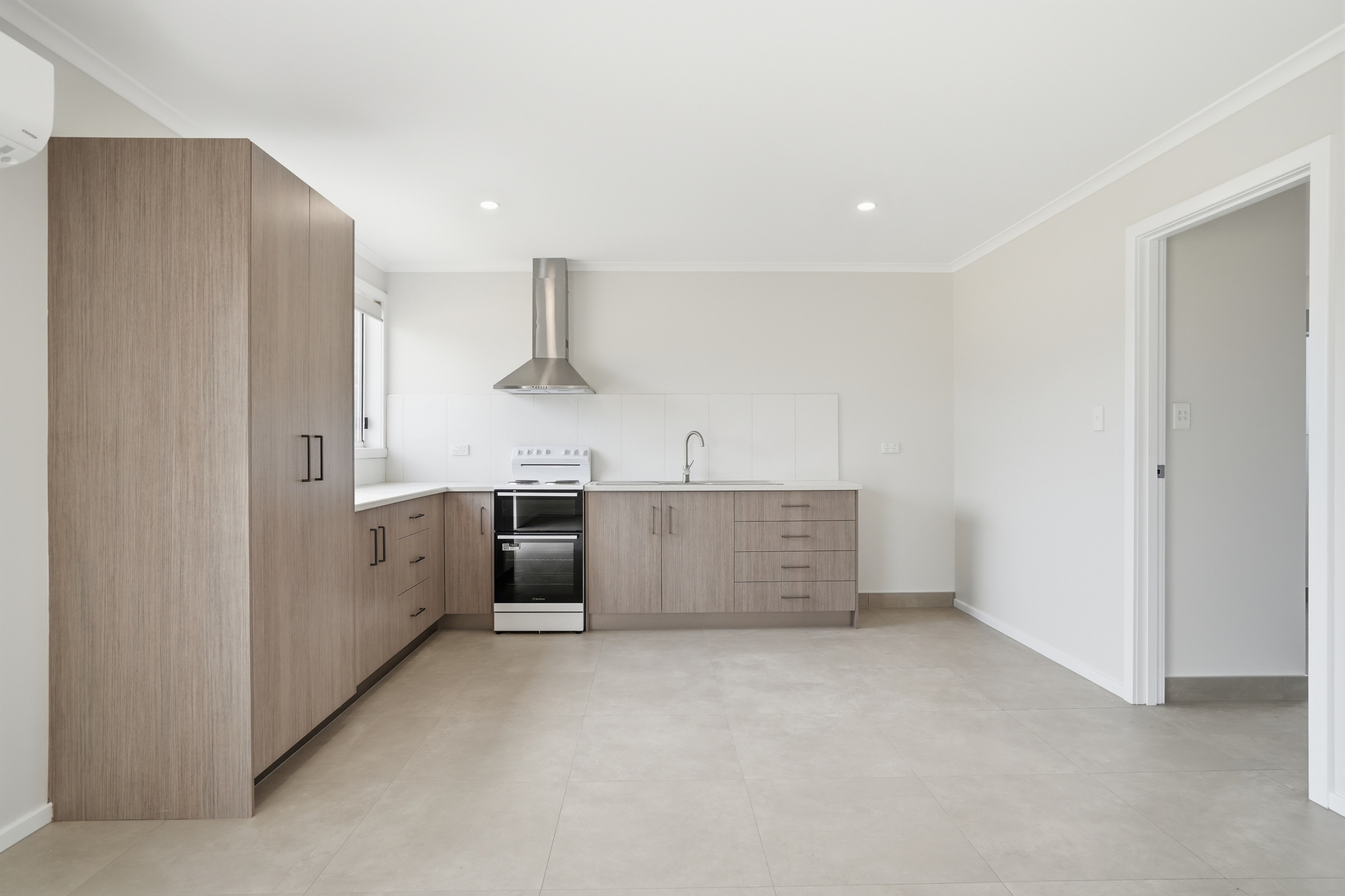 2 / 62 - 64 Elizabeth Street, George Town