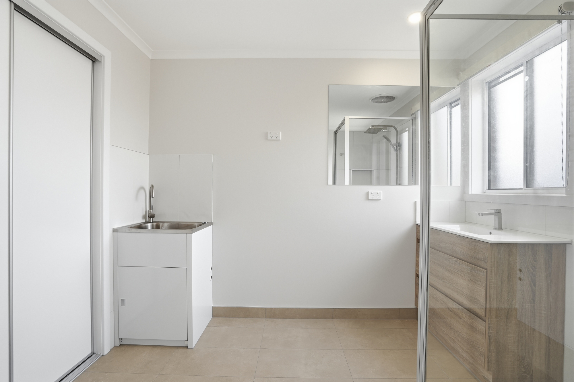 2 / 62 - 64 Elizabeth Street, George Town