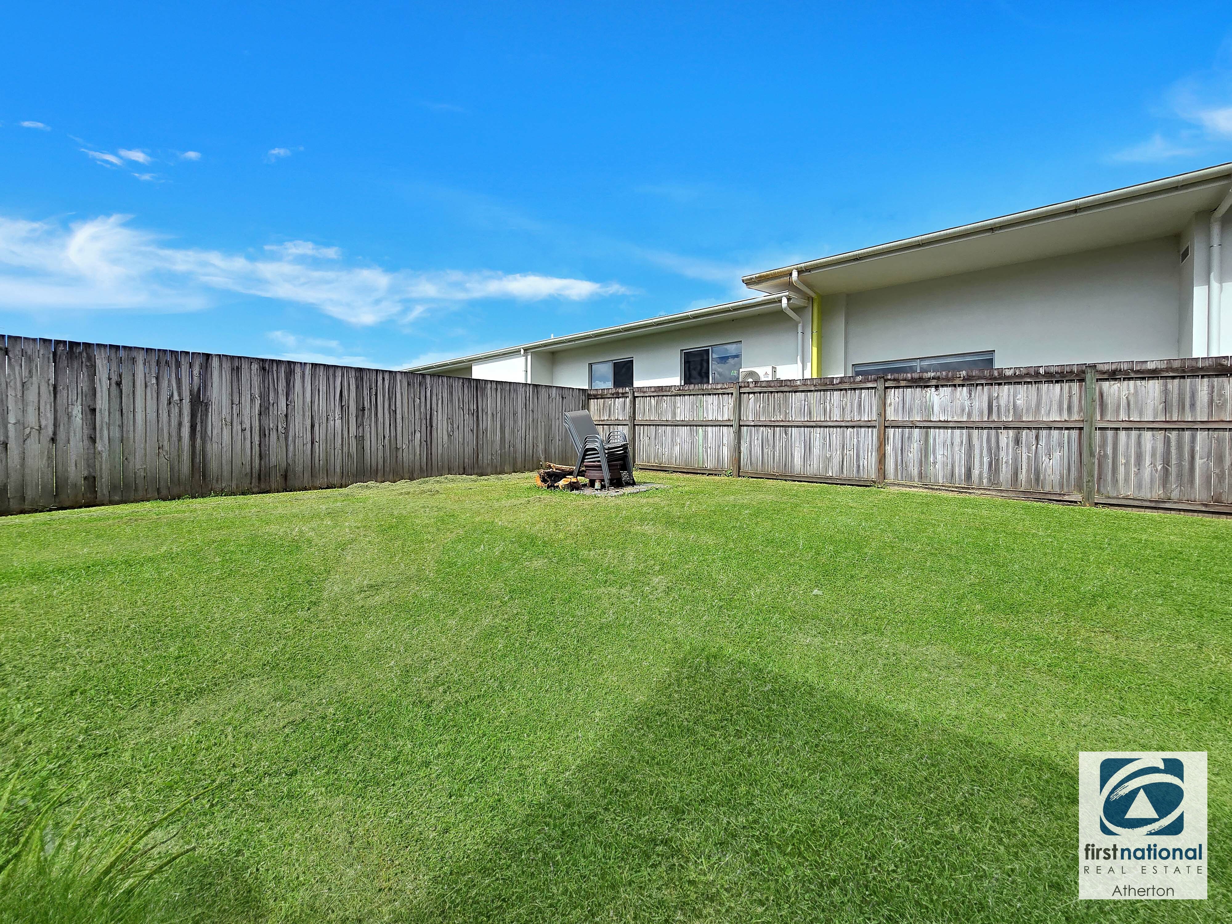 4 Robertson Close, Atherton