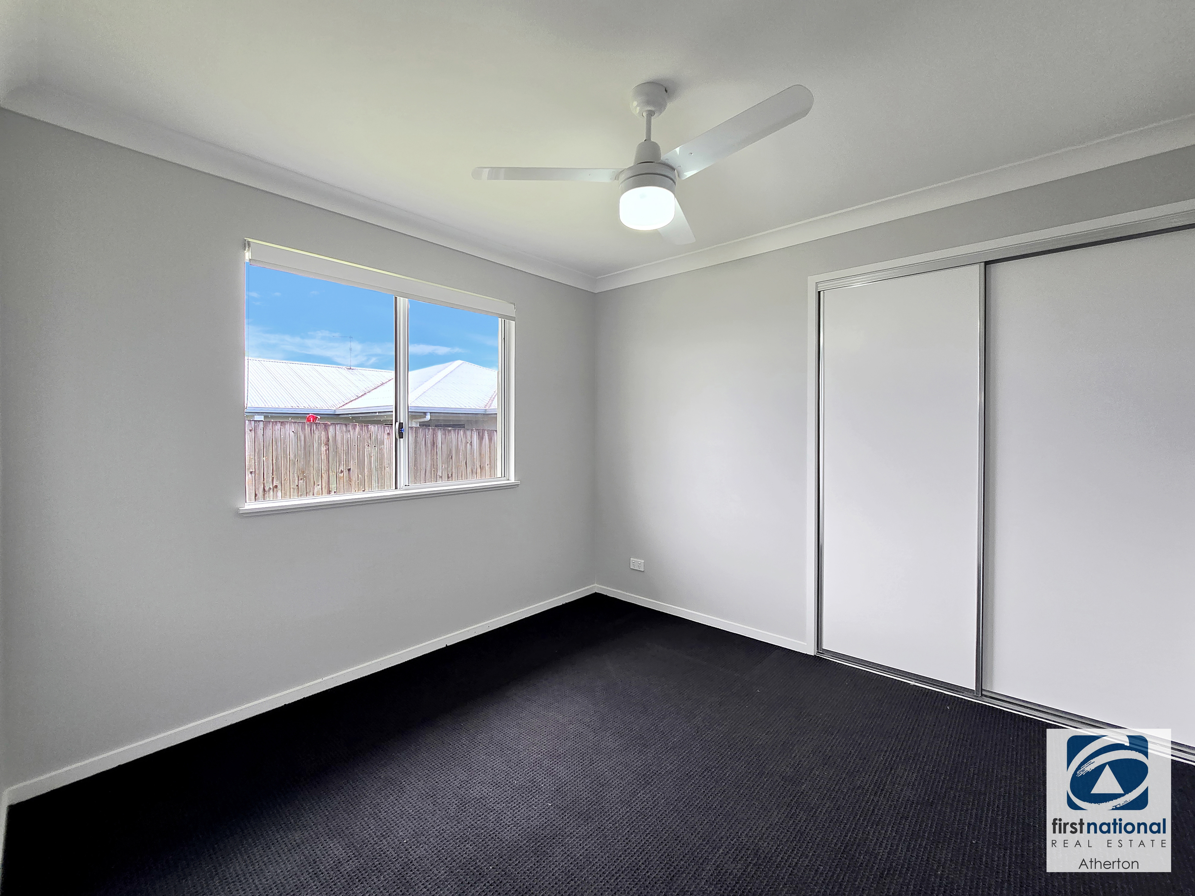 4 Robertson Close, Atherton