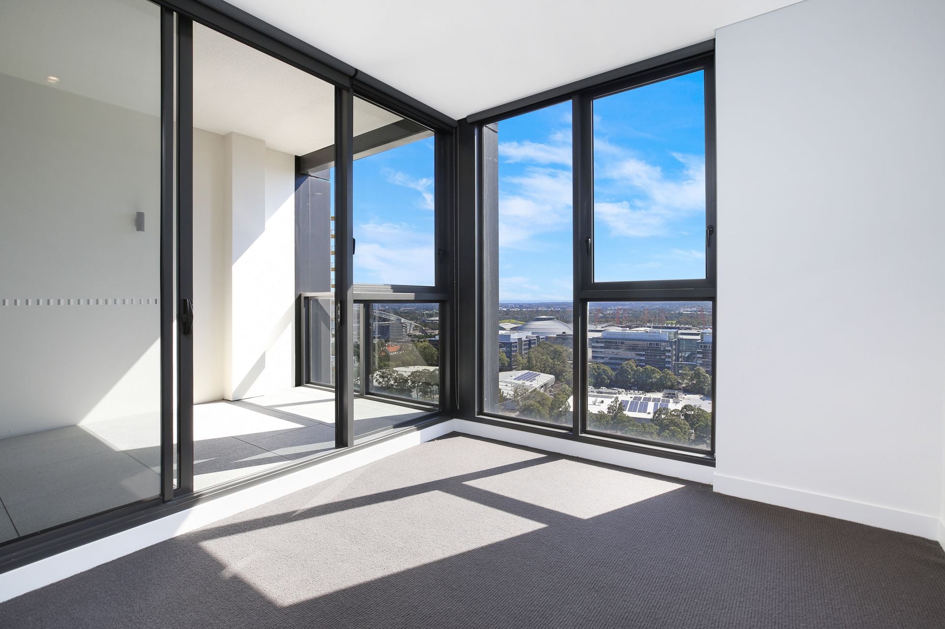 22805 / 2B Figtree Drive, Sydney Olympic Park