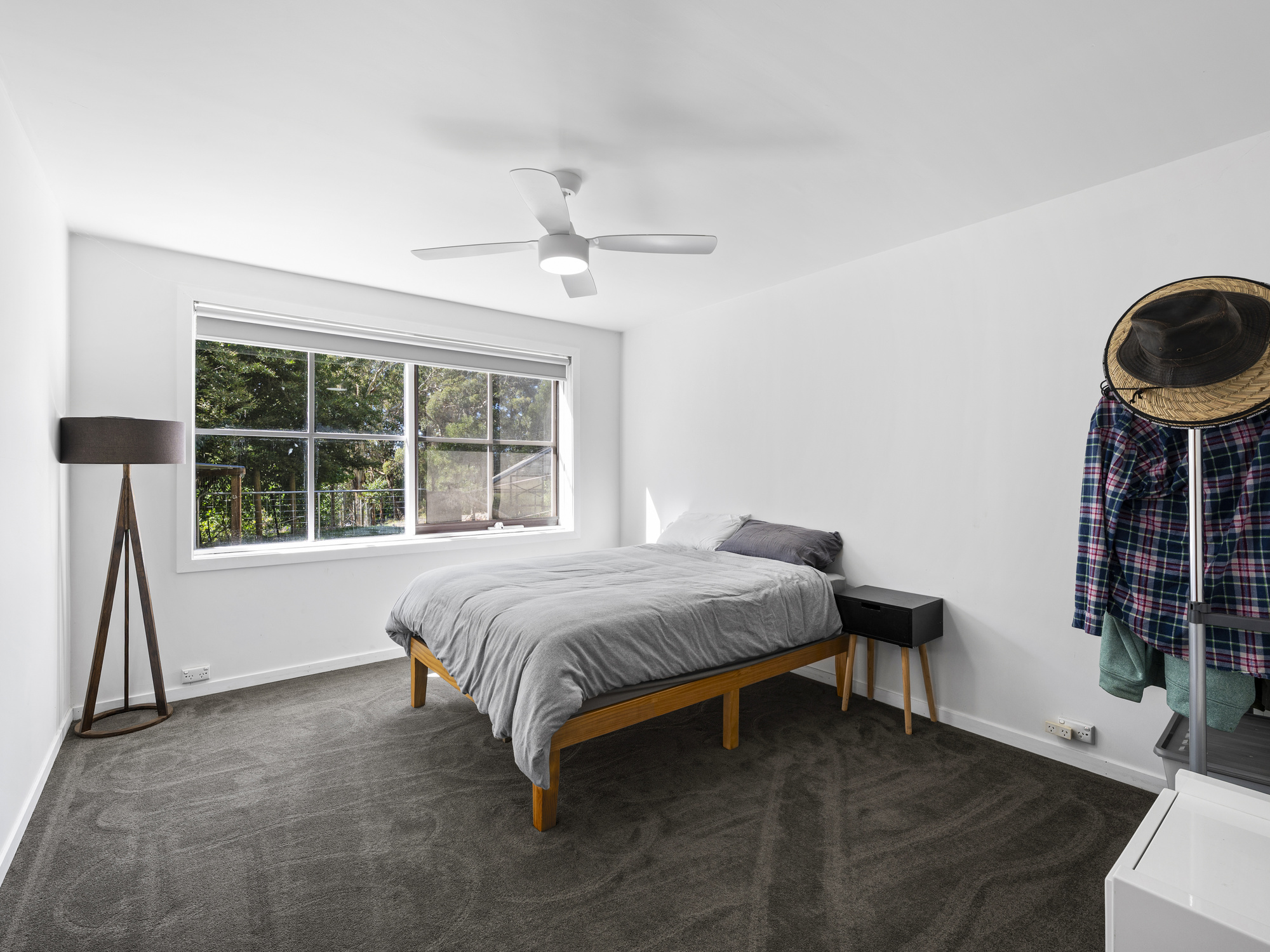 696 Cambatong Road, Tolmie