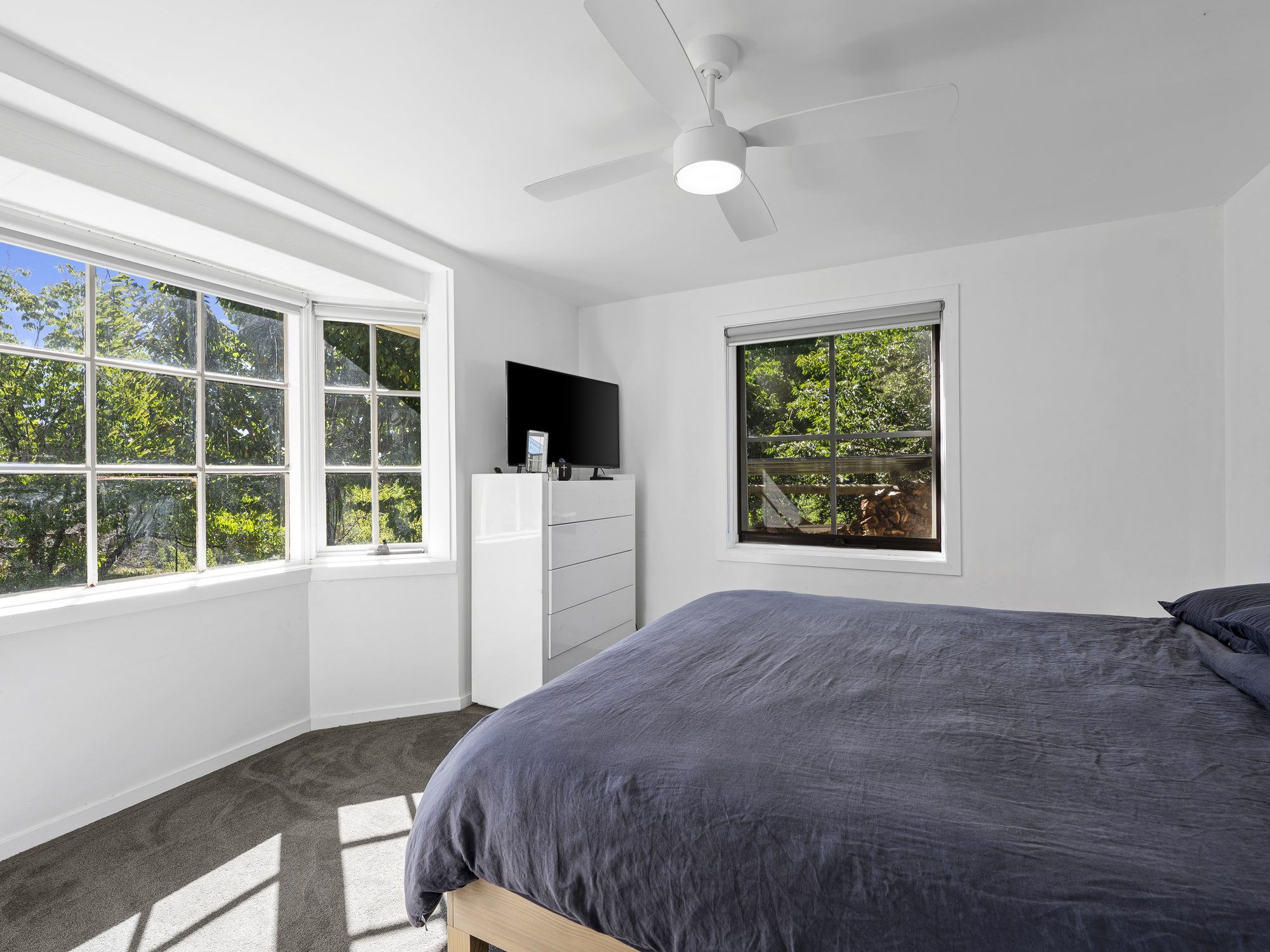 696 Cambatong Road, Tolmie