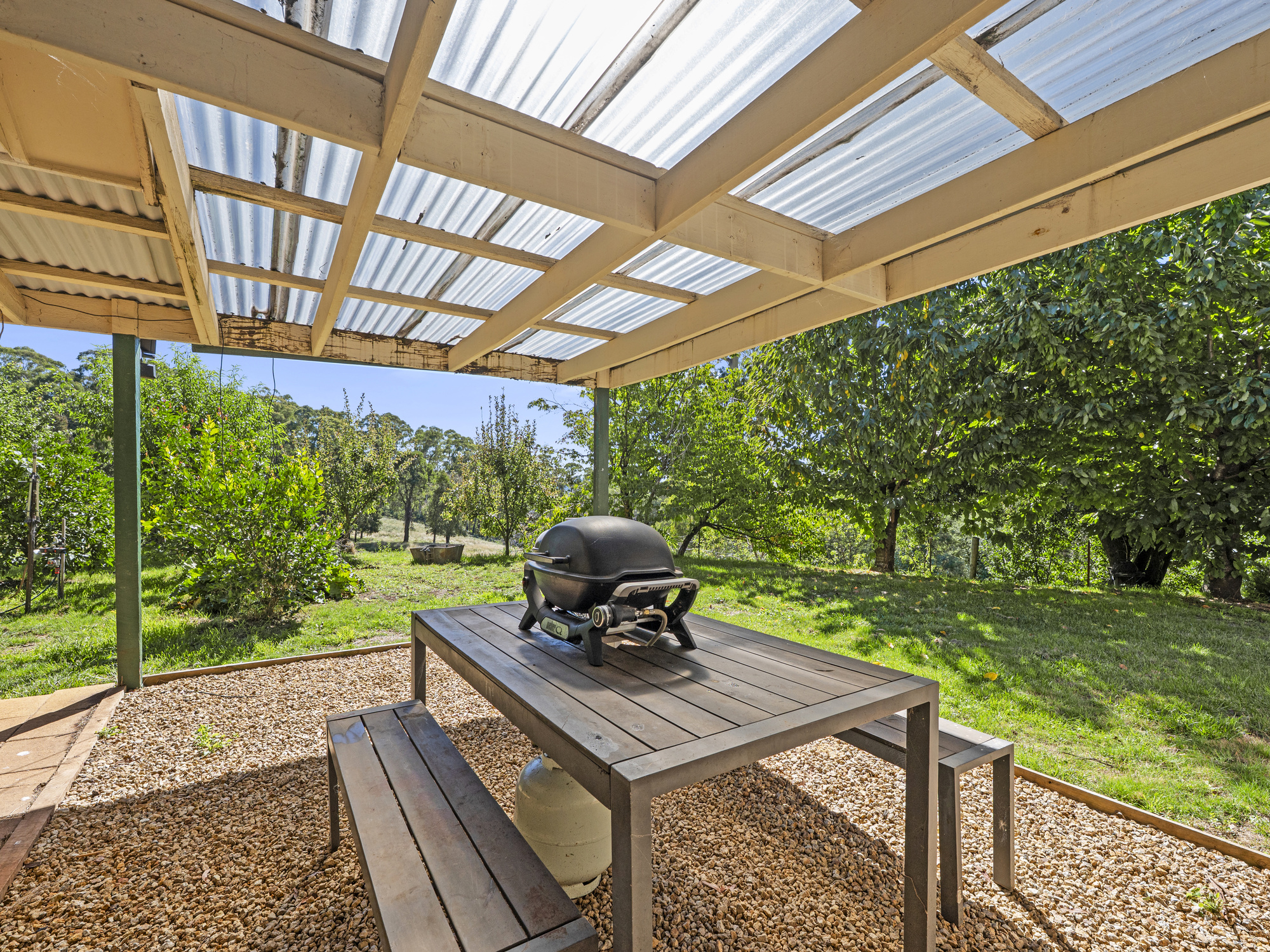 696 Cambatong Road, Tolmie