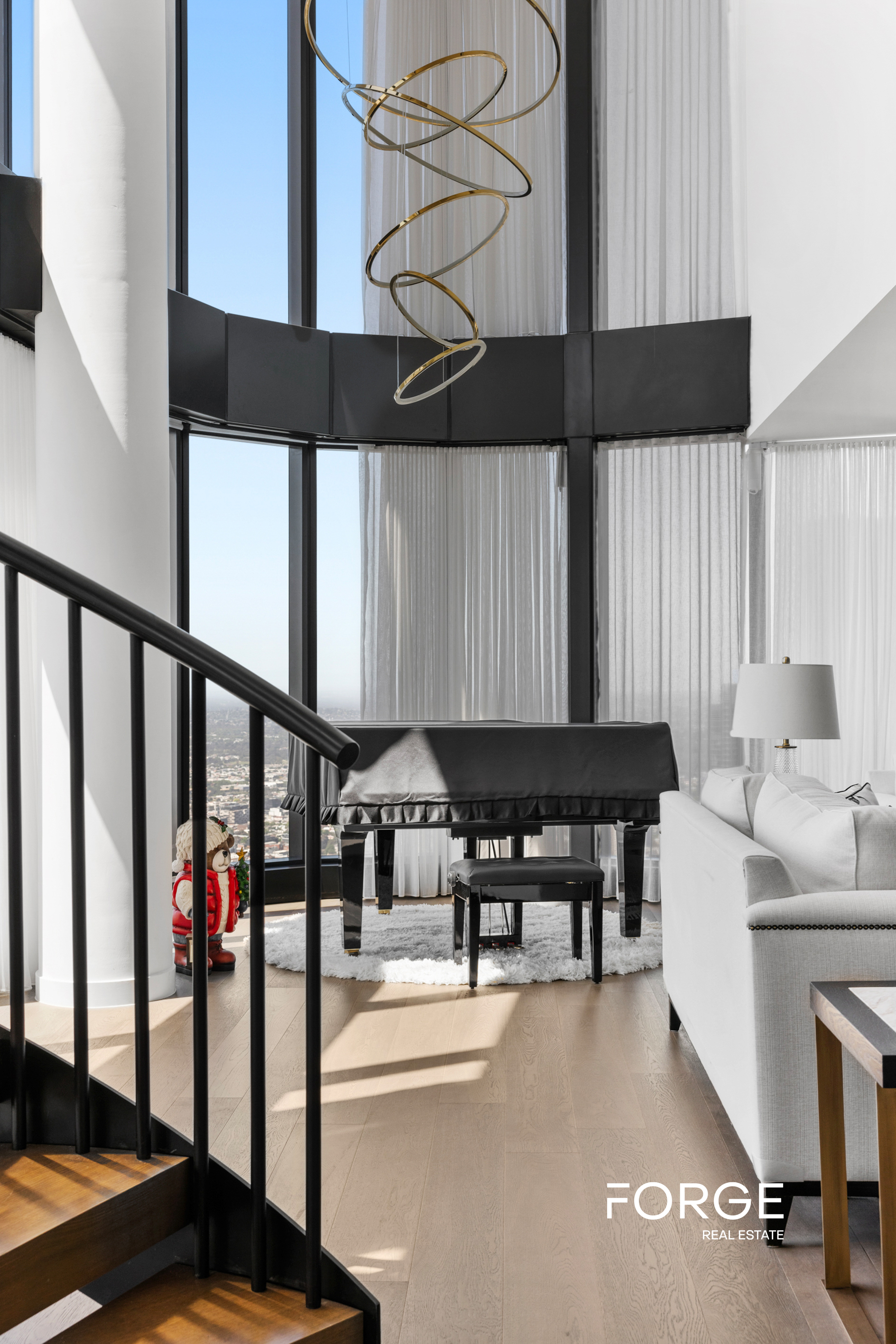 7701 / 370 Queen Street, MELBOURNE