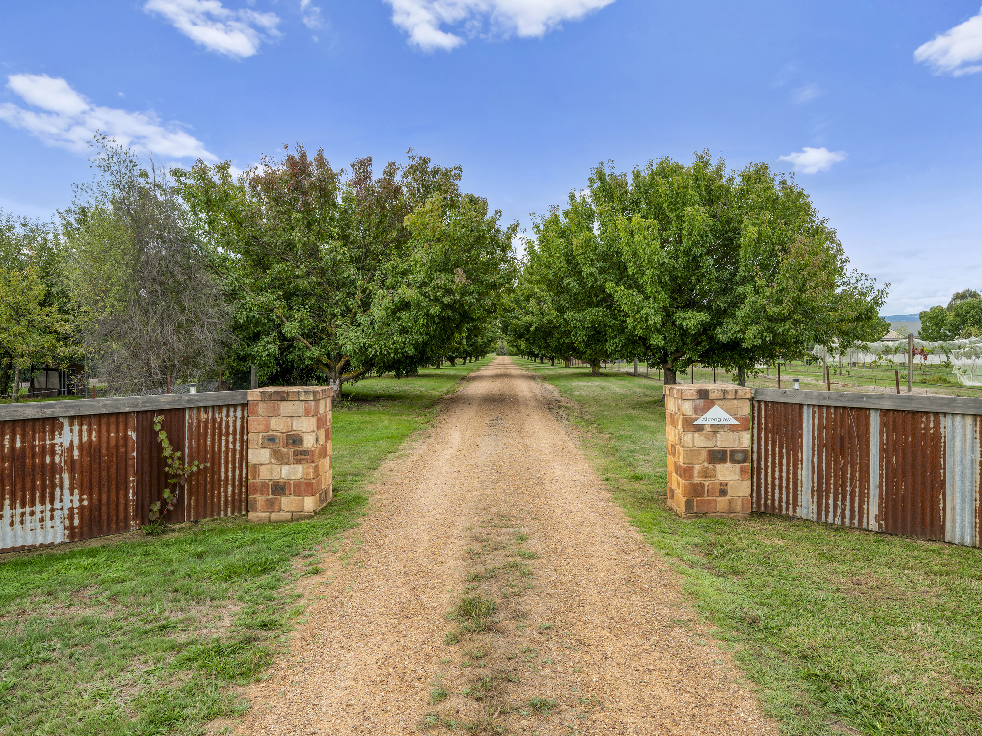 219 Ogilvies Road, Mansfield