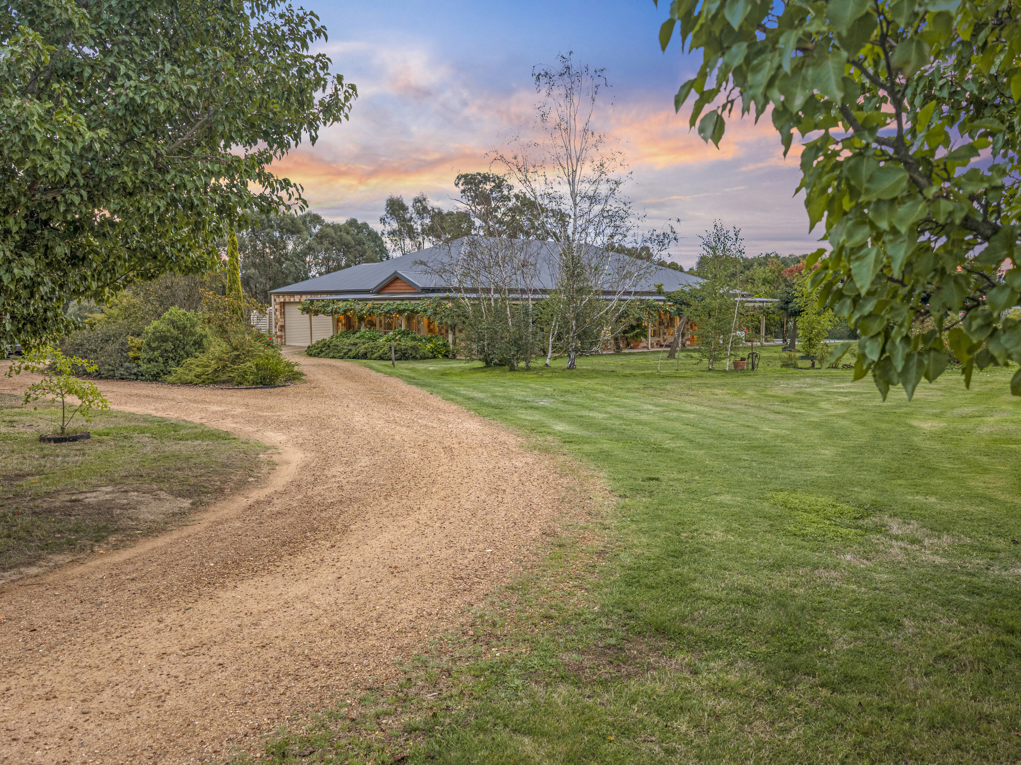 219 Ogilvies Road, Mansfield