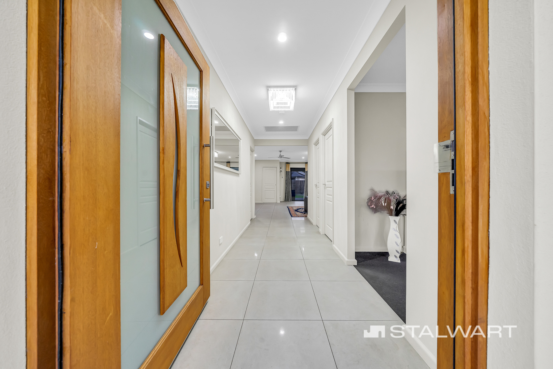 115 Teal Circuit, GREENBANK, Greenbank - Thumbnail 3