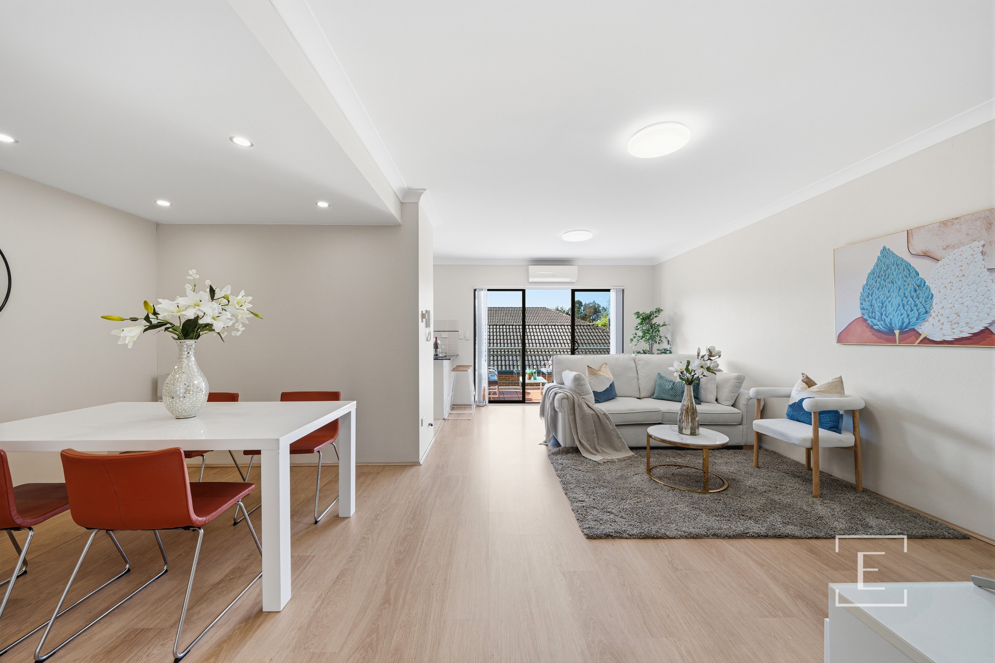 33 / 32 Hornsey Road, Homebush West