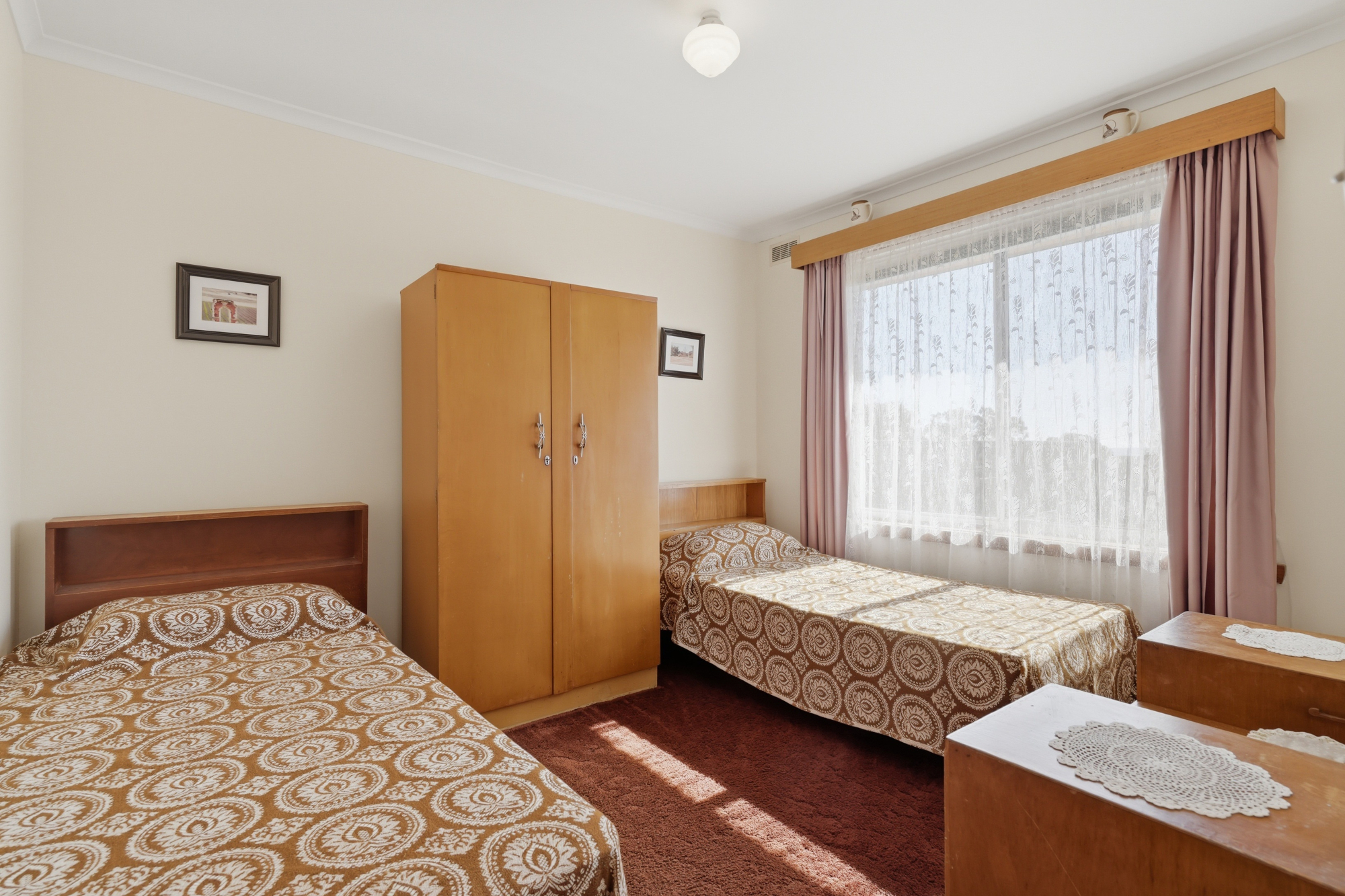 33 South Street, George Town