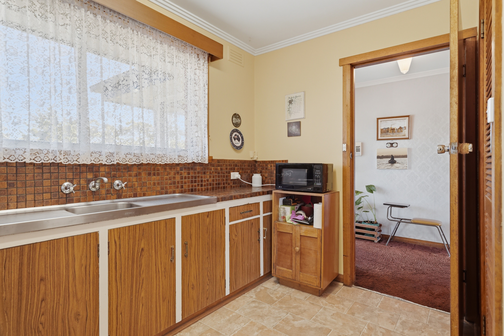 33 South Street, George Town