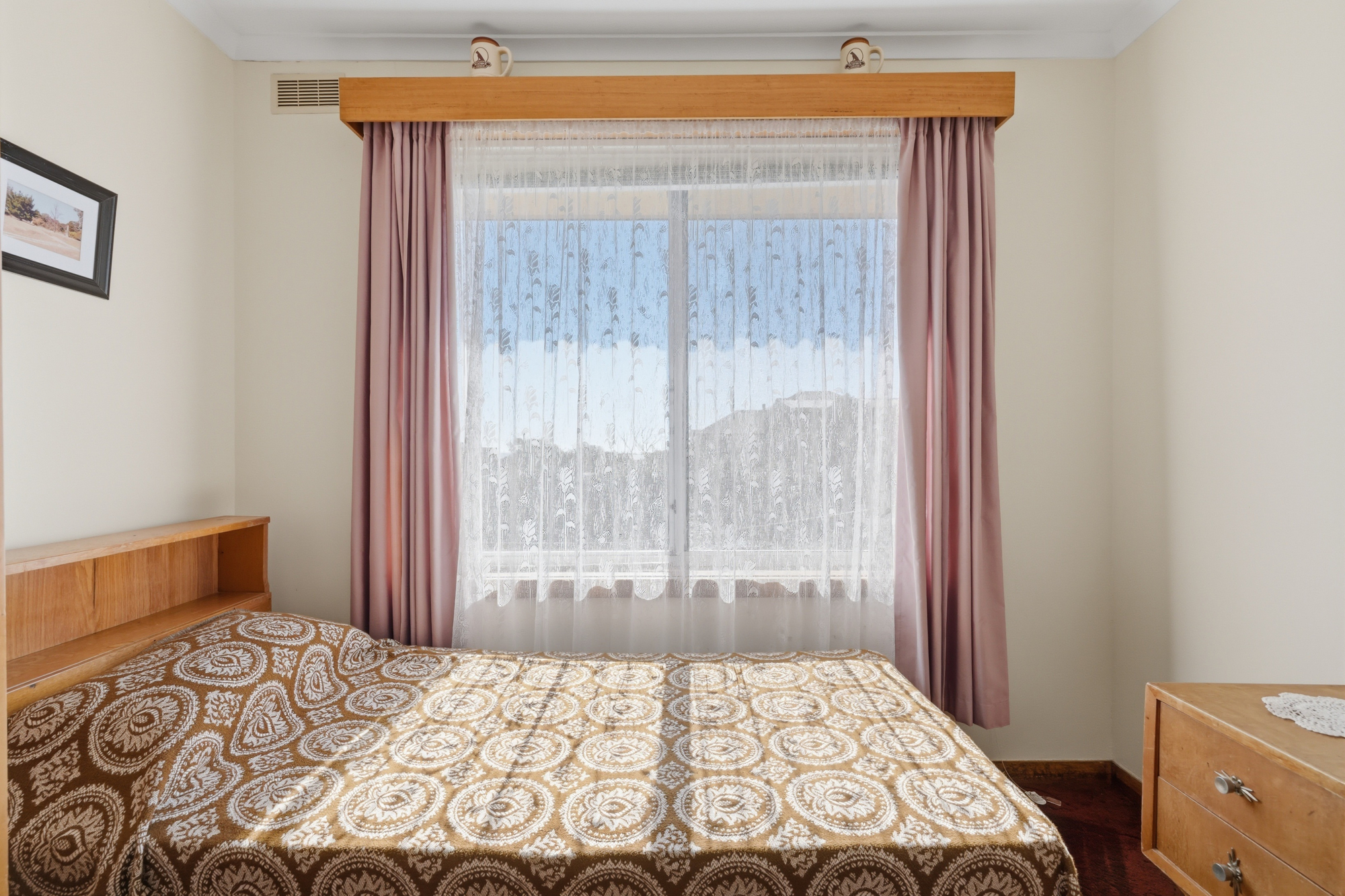 33 South Street, George Town