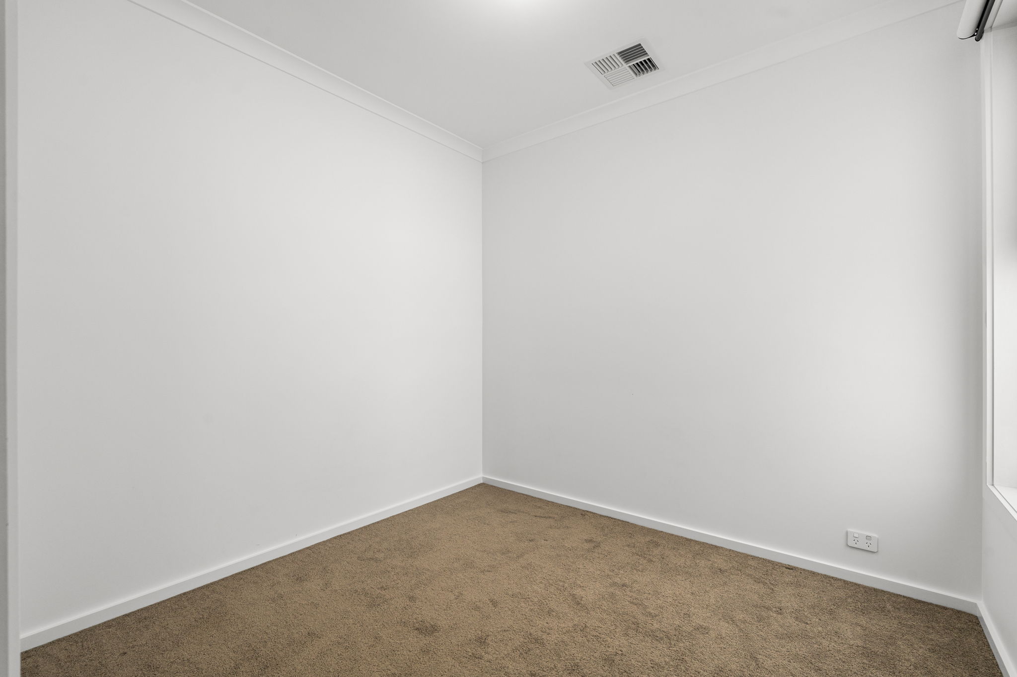 26 Graduation Parade, Taperoo