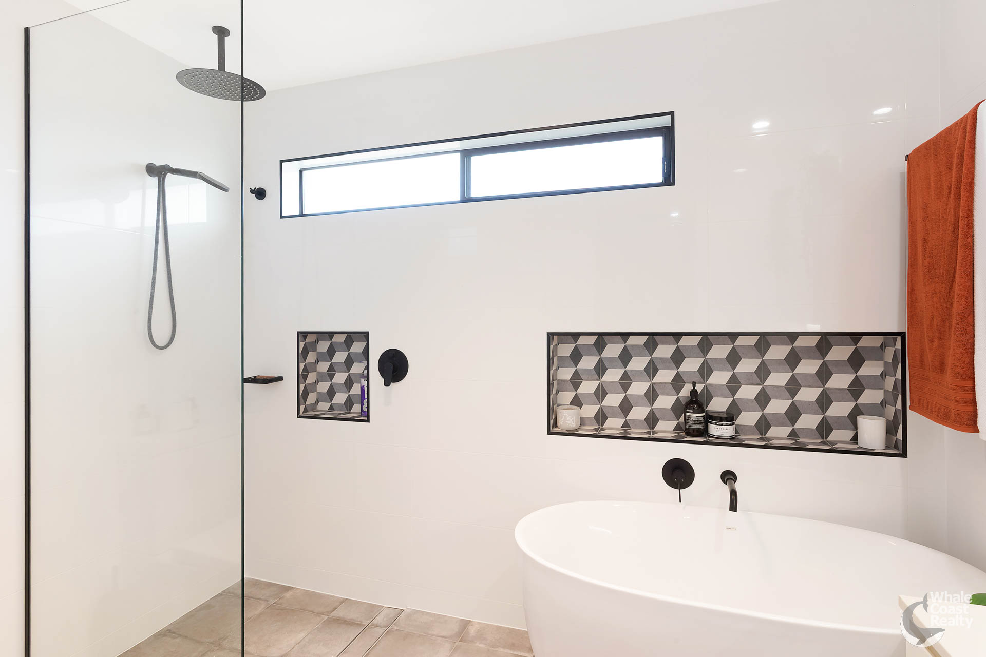 7 Lakeside Drive, Kianga