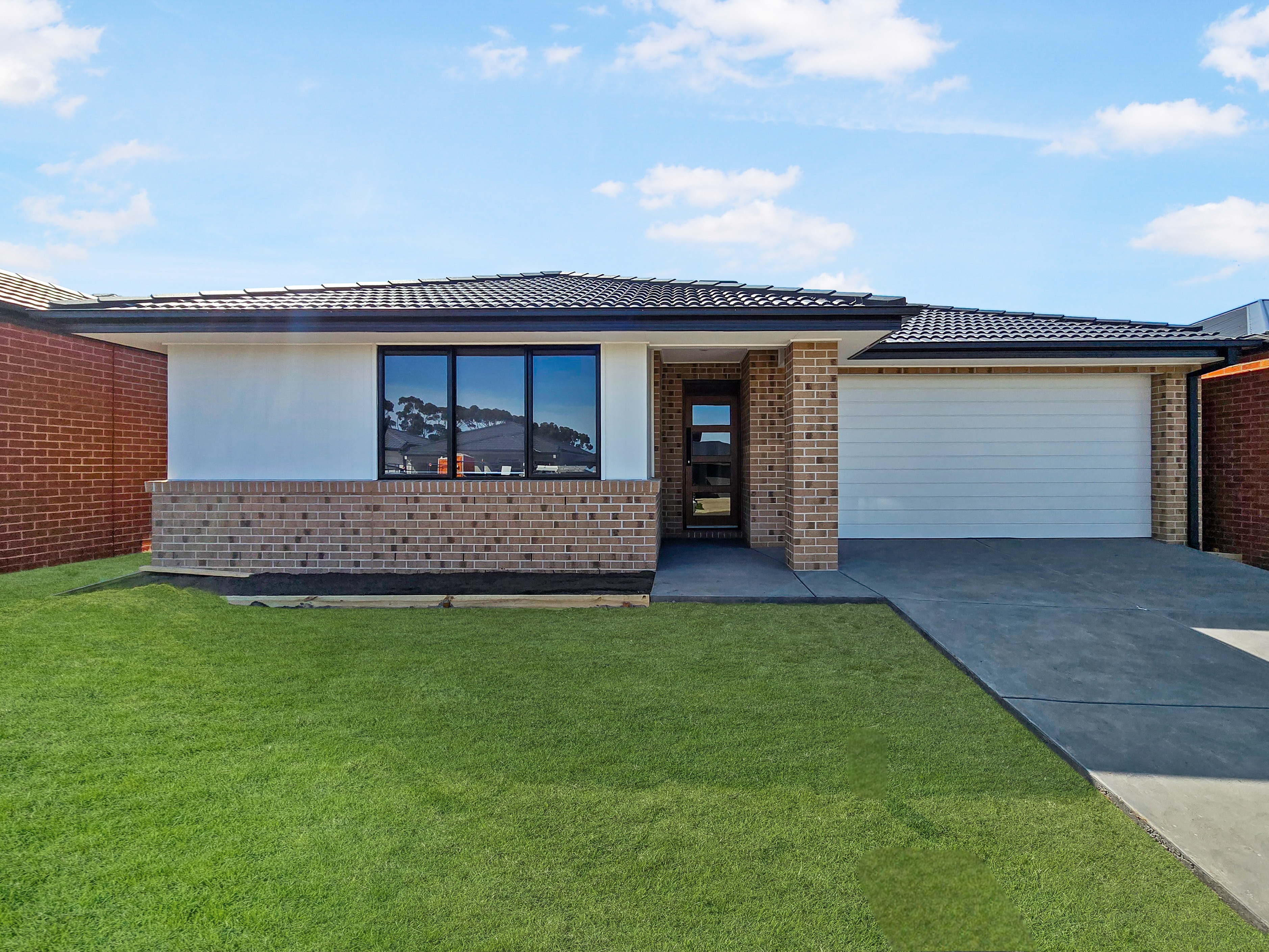 Listing image for 17 Italianate Street, CHARLEMONT  VIC  3217