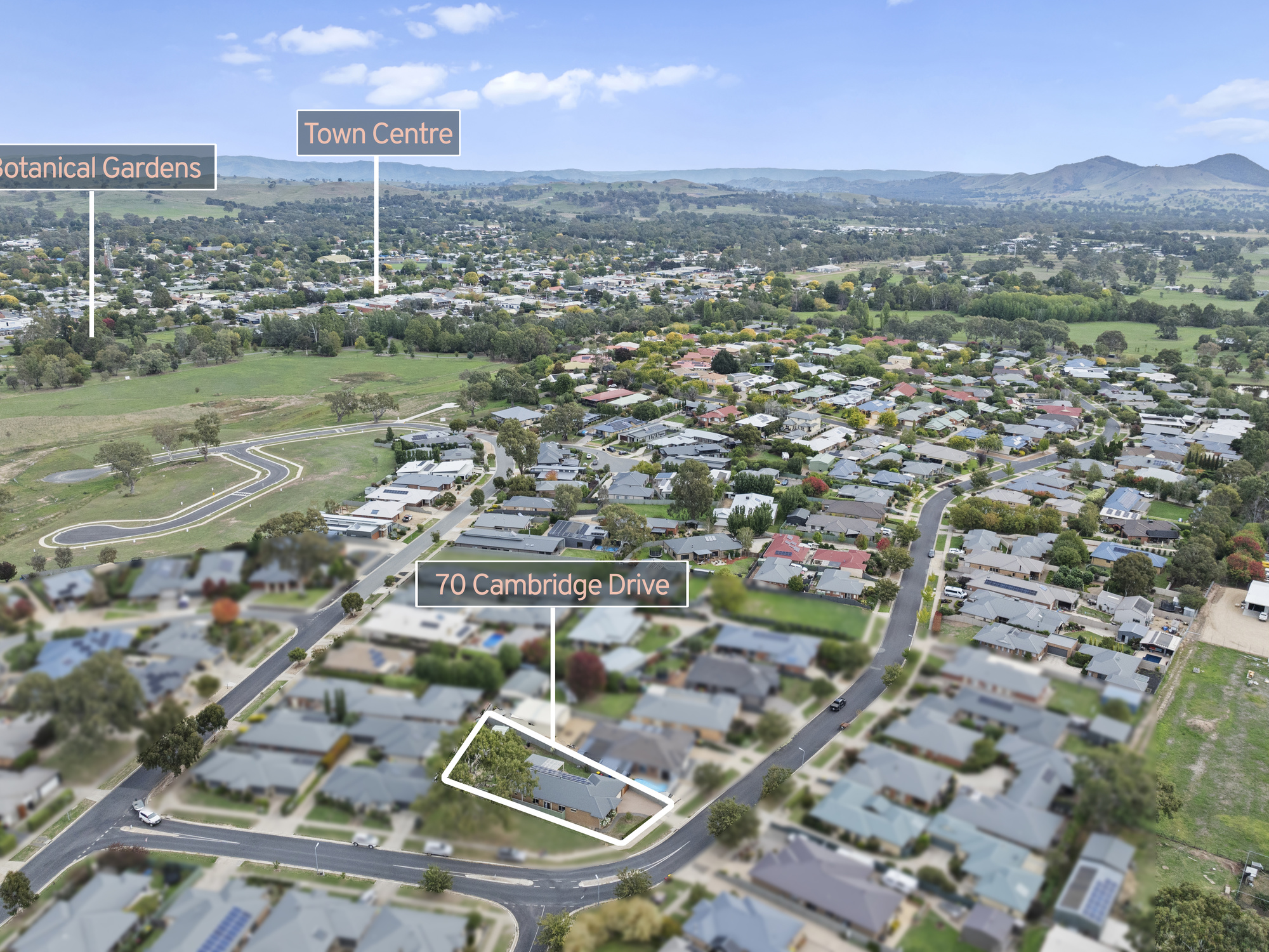 70 Cambridge Drive, Mansfield