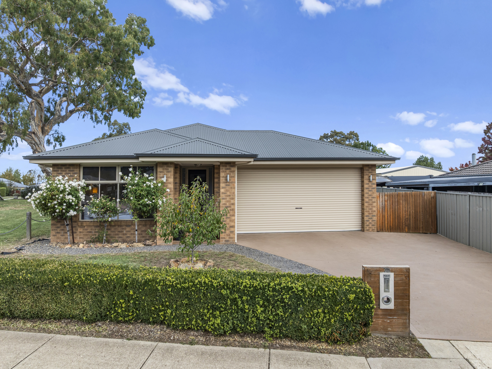 70 Cambridge Drive, Mansfield