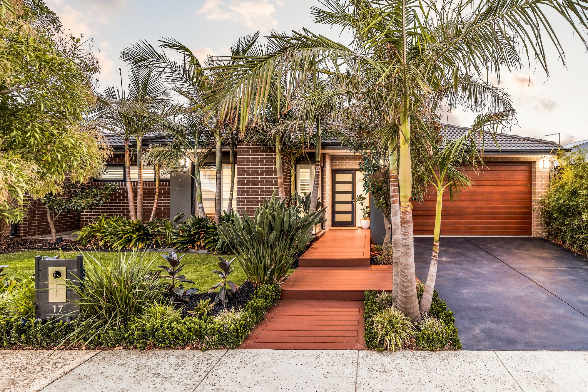 Listing image for 17 Sunshine Avenue, ARMSTRONG CREEK  VIC  3217