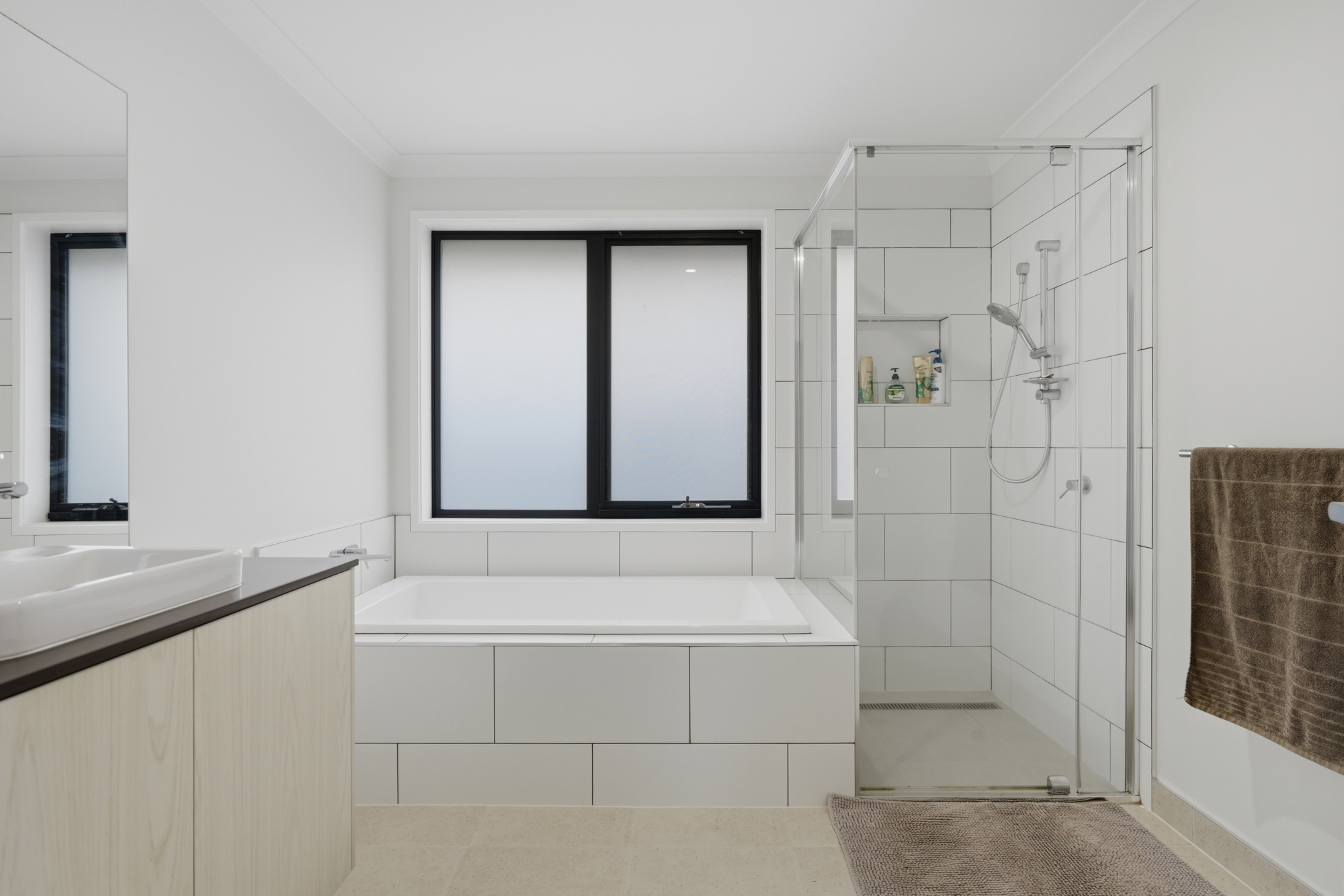 12 Axton Close, George Town