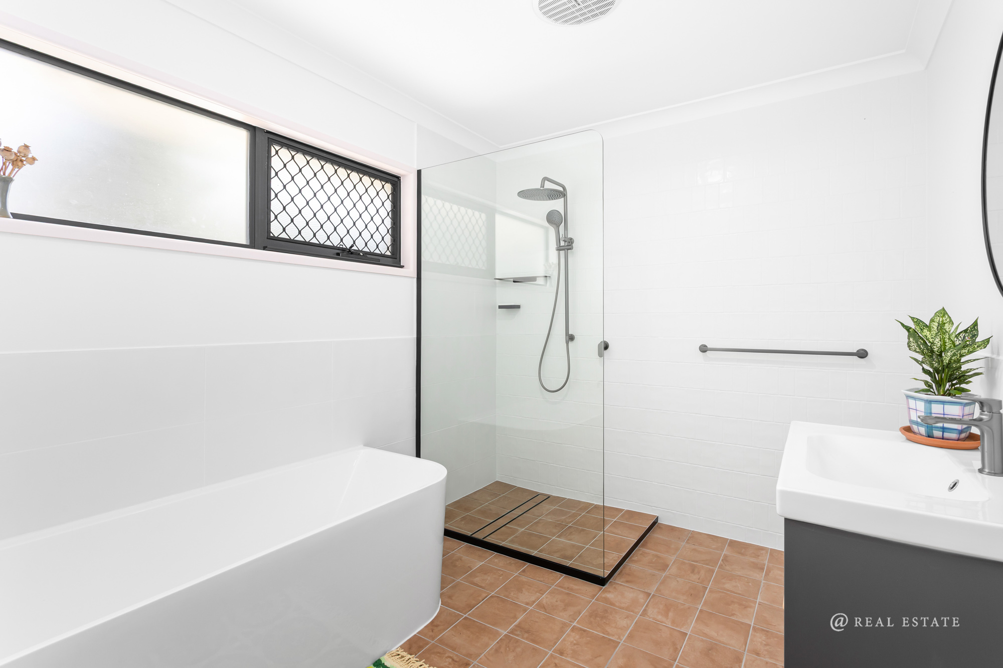 17 Greer Street, Meikleville Hill