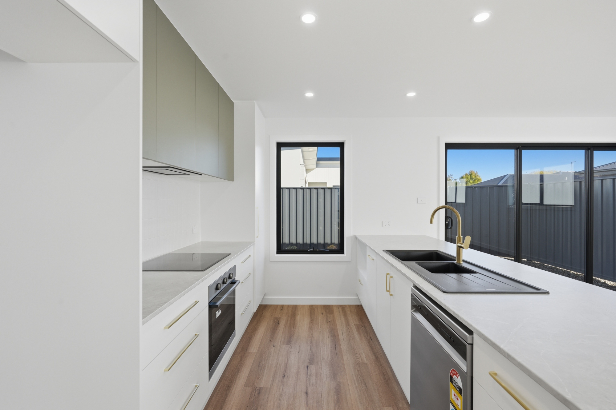 2 / 8 Imogen Court, Legana