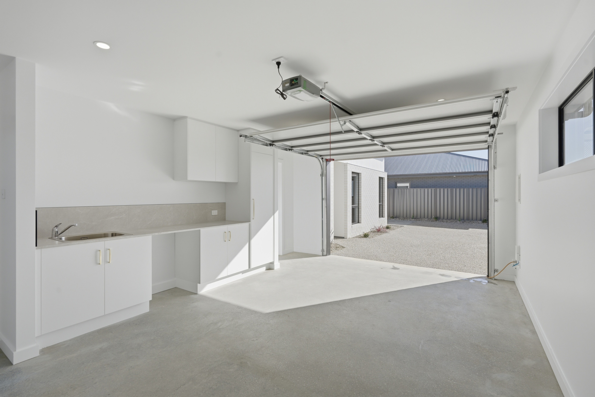 2 / 8 Imogen Court, Legana