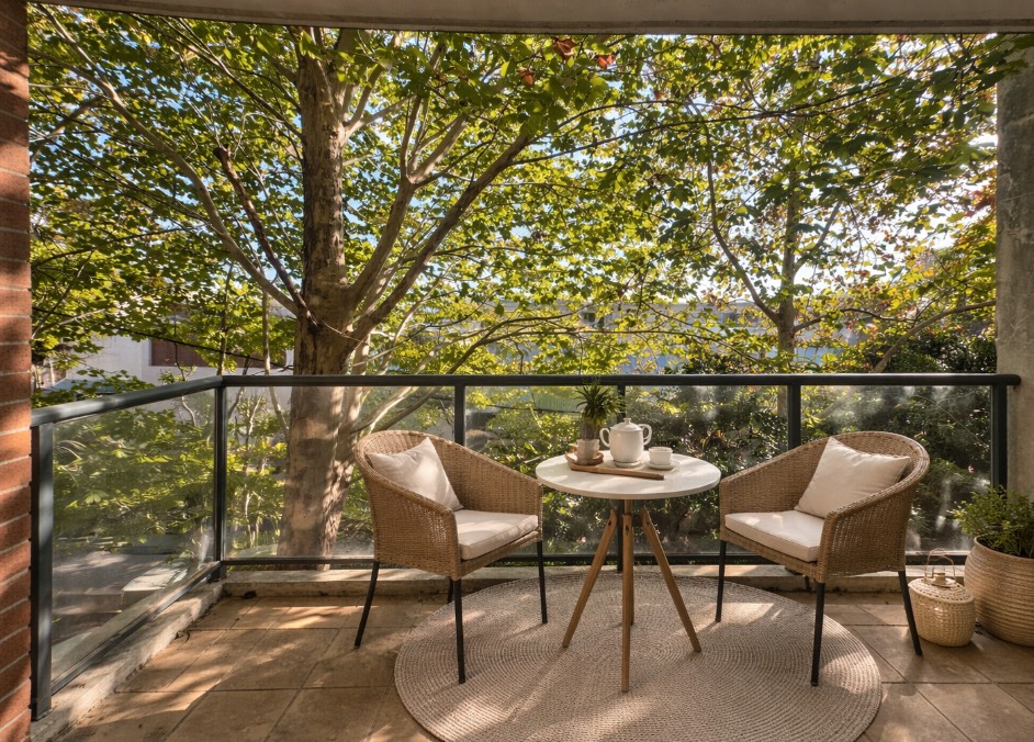 109W / 138 Carillon Avenue, Newtown