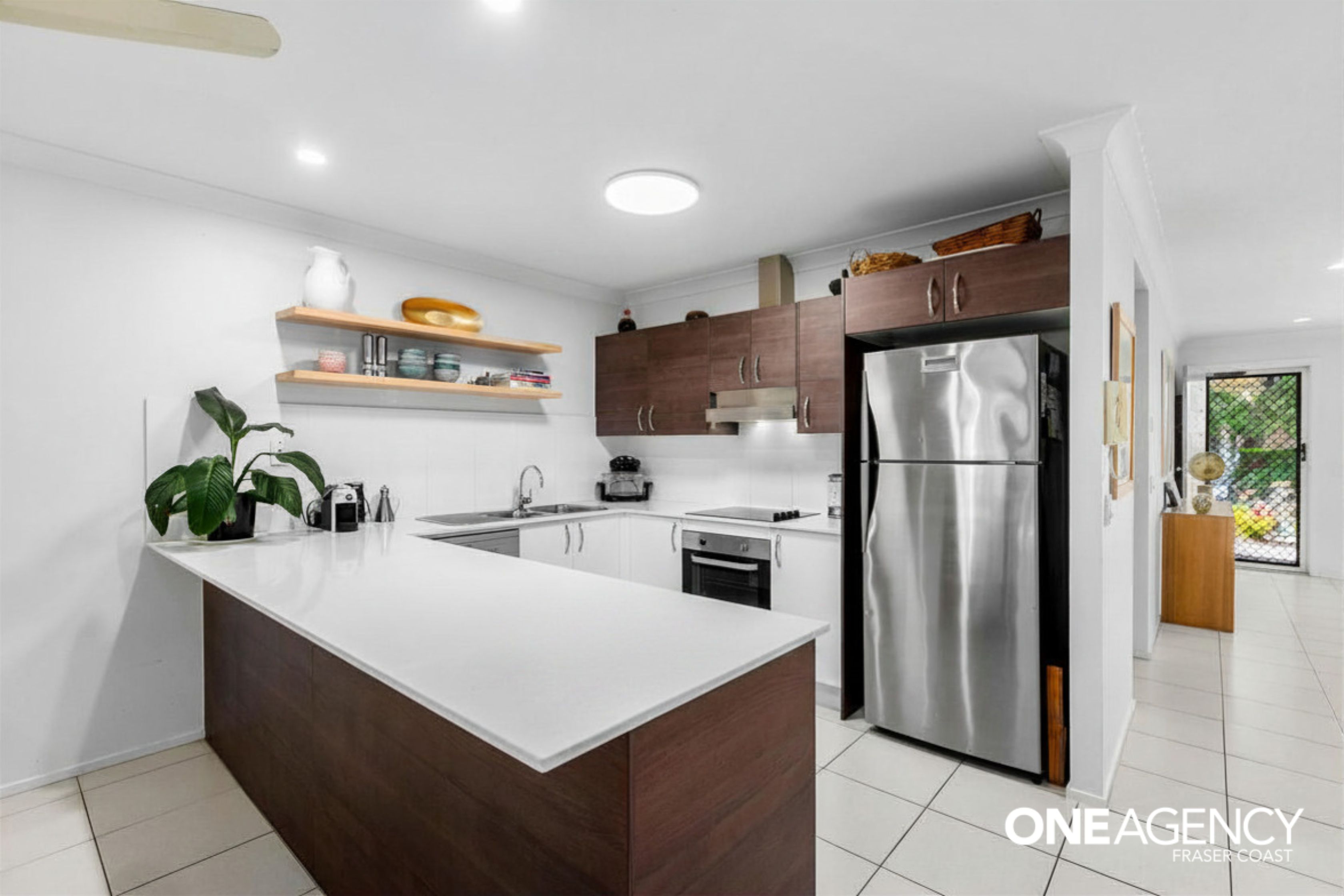 126 / 230 Pulgul Street, Urangan