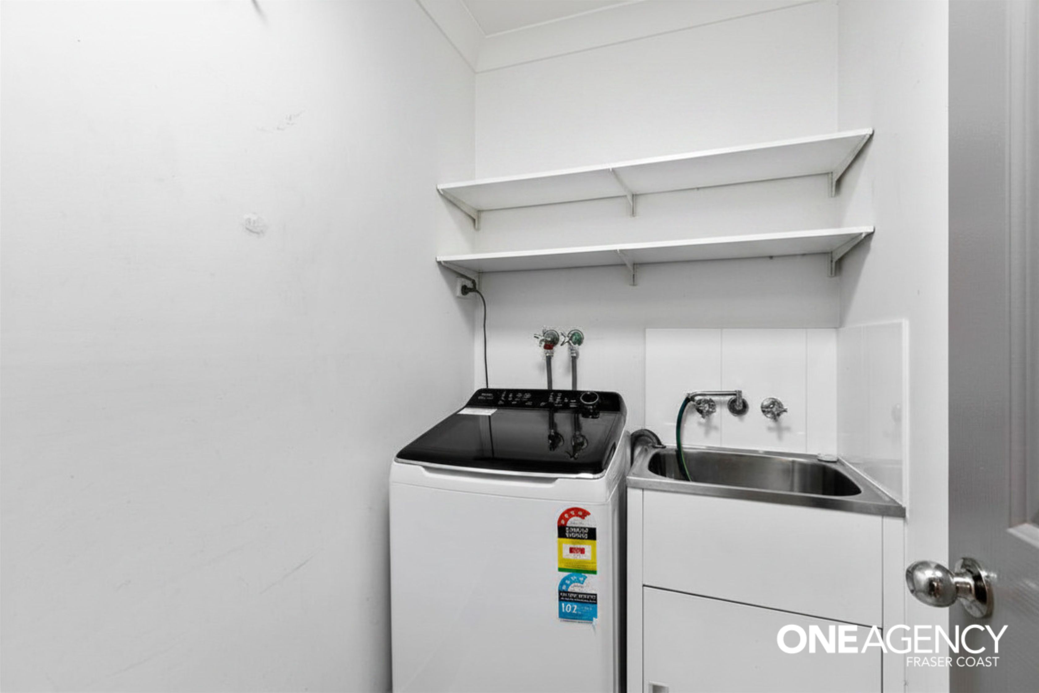 126 / 230 Pulgul Street, Urangan