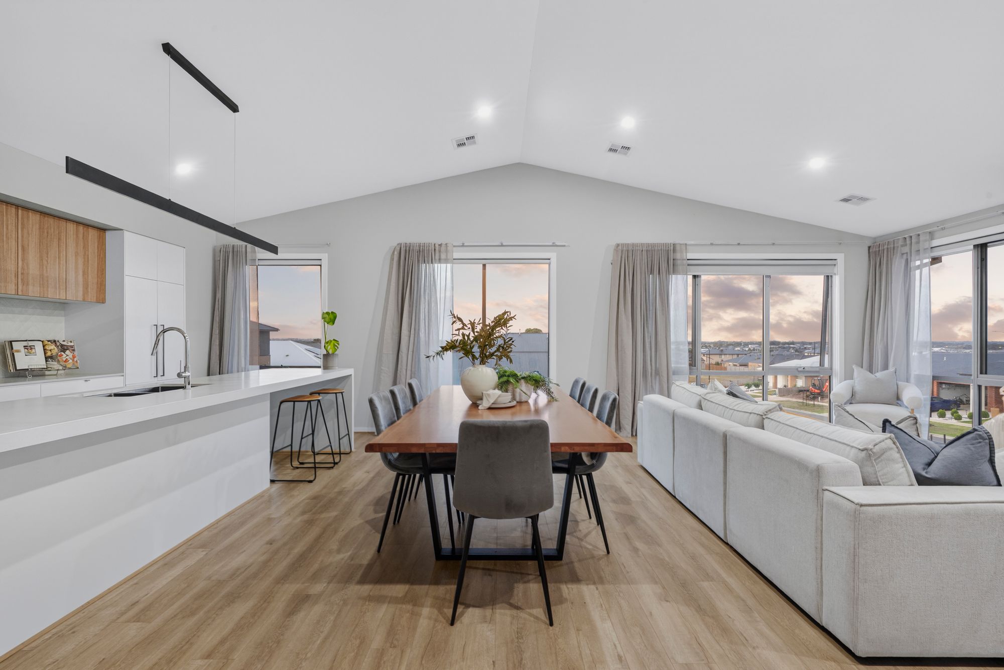 Listing image for 48 Hilltop Drive, CHARLEMONT  VIC  3217