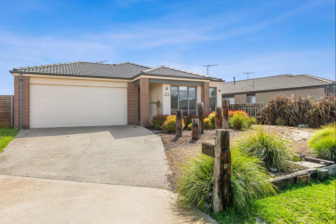 Listing image for 13 Carlina Court, MARSHALL  VIC  3216