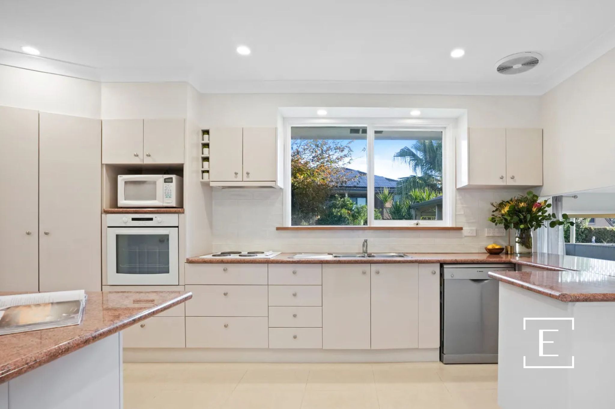 175 Caroline Chisholm Drive, Winston Hills