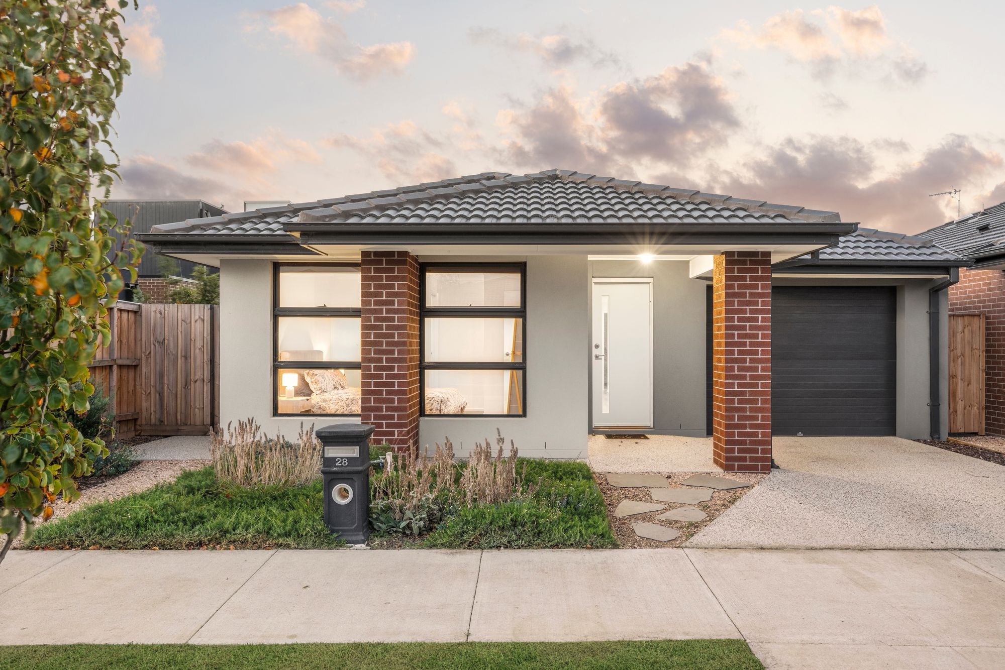 Listing image for 28 Holley Crescent, ARMSTRONG CREEK  VIC  3217