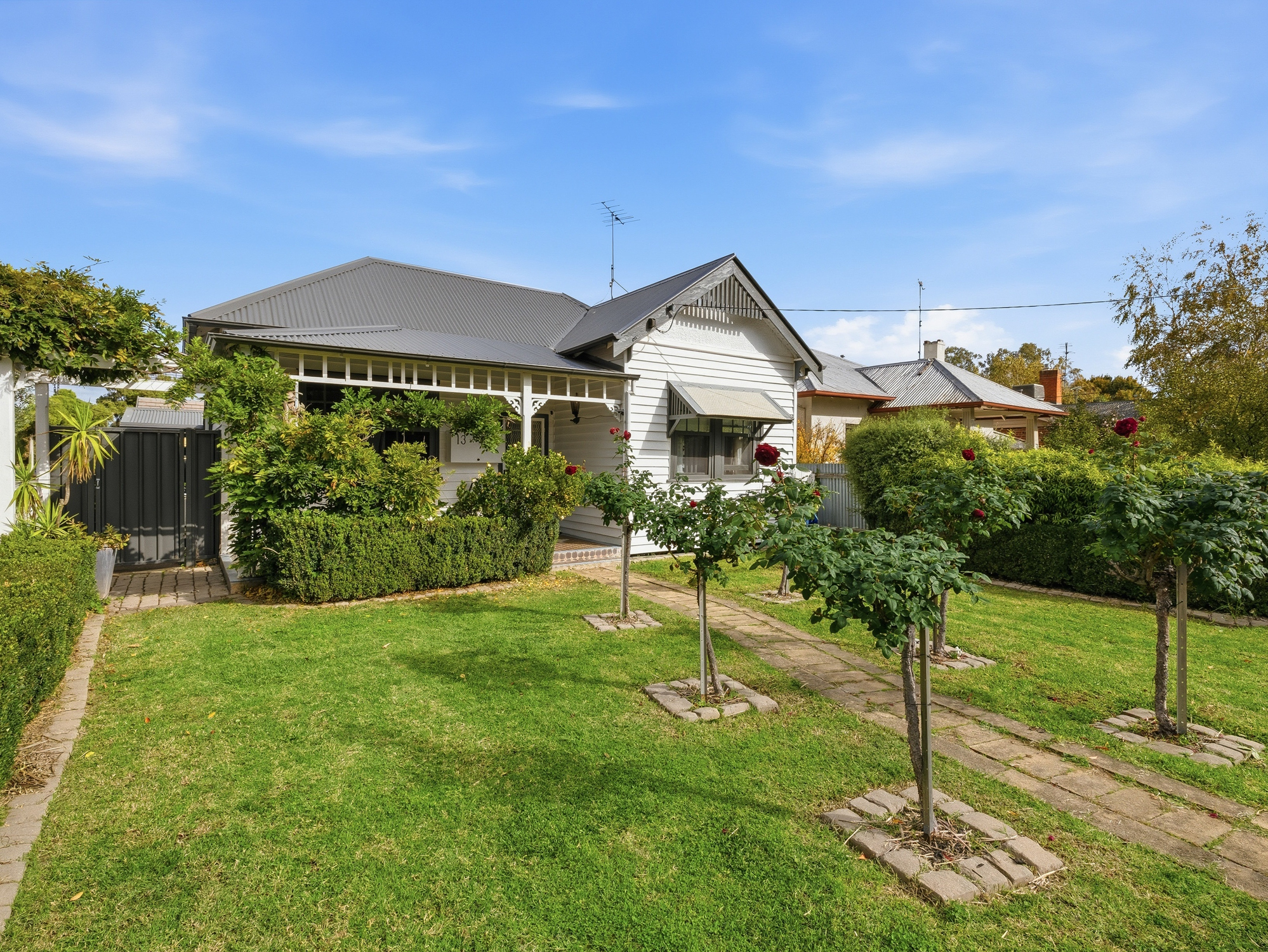 13 Crisp Street, Wangaratta