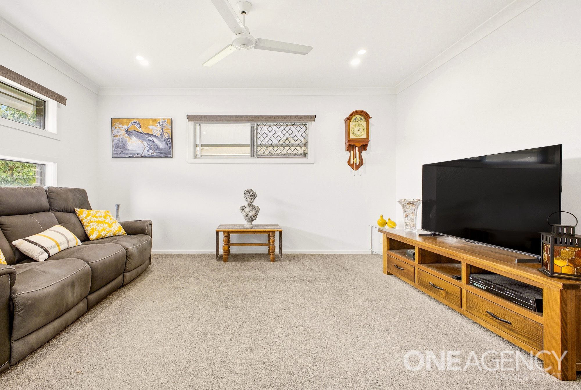 54 Ronaldo Way, Urangan