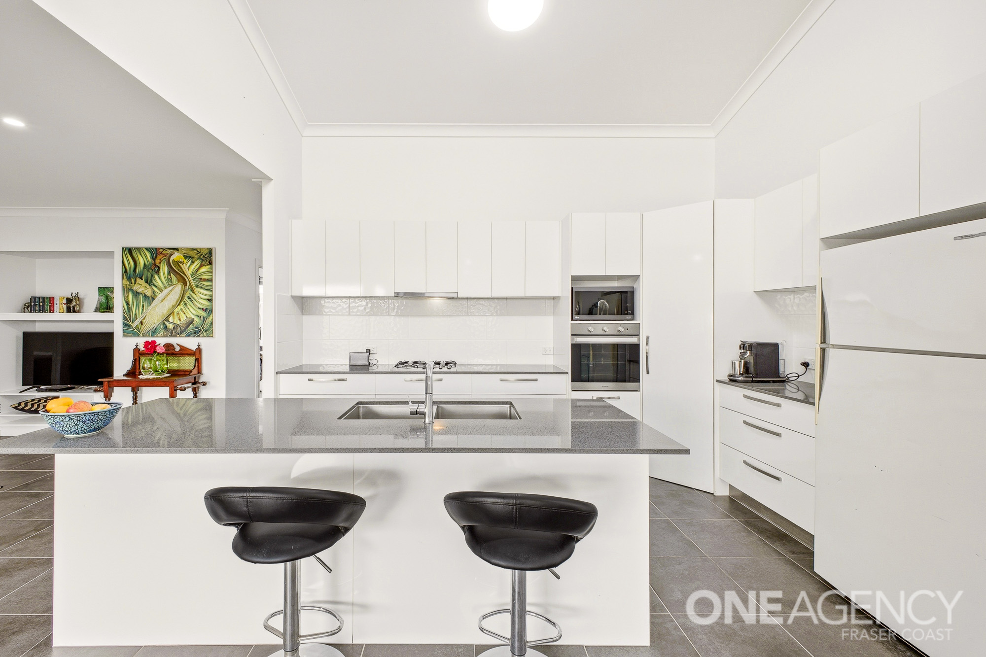 54 Ronaldo Way, Urangan