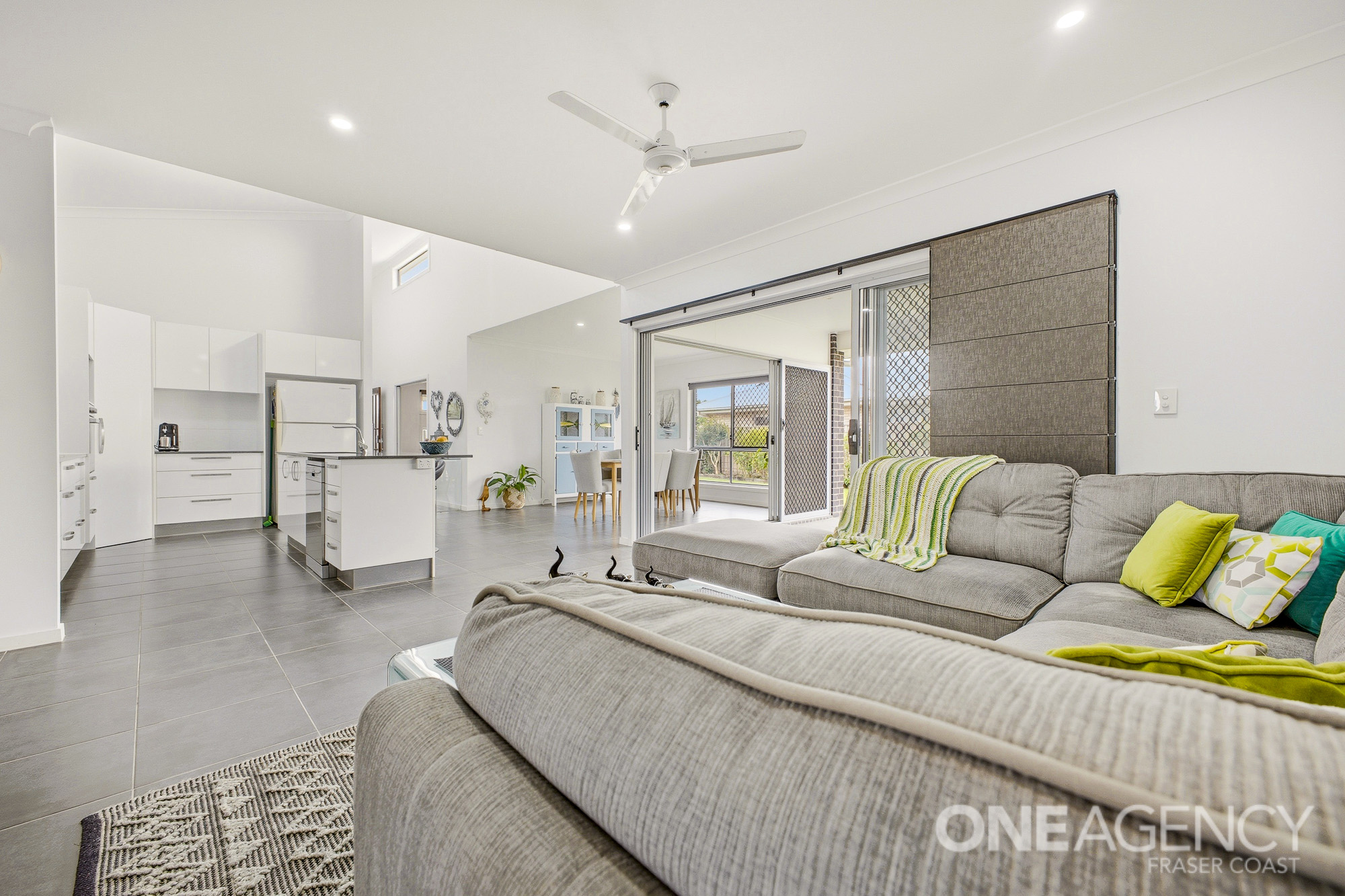 54 Ronaldo Way, Urangan