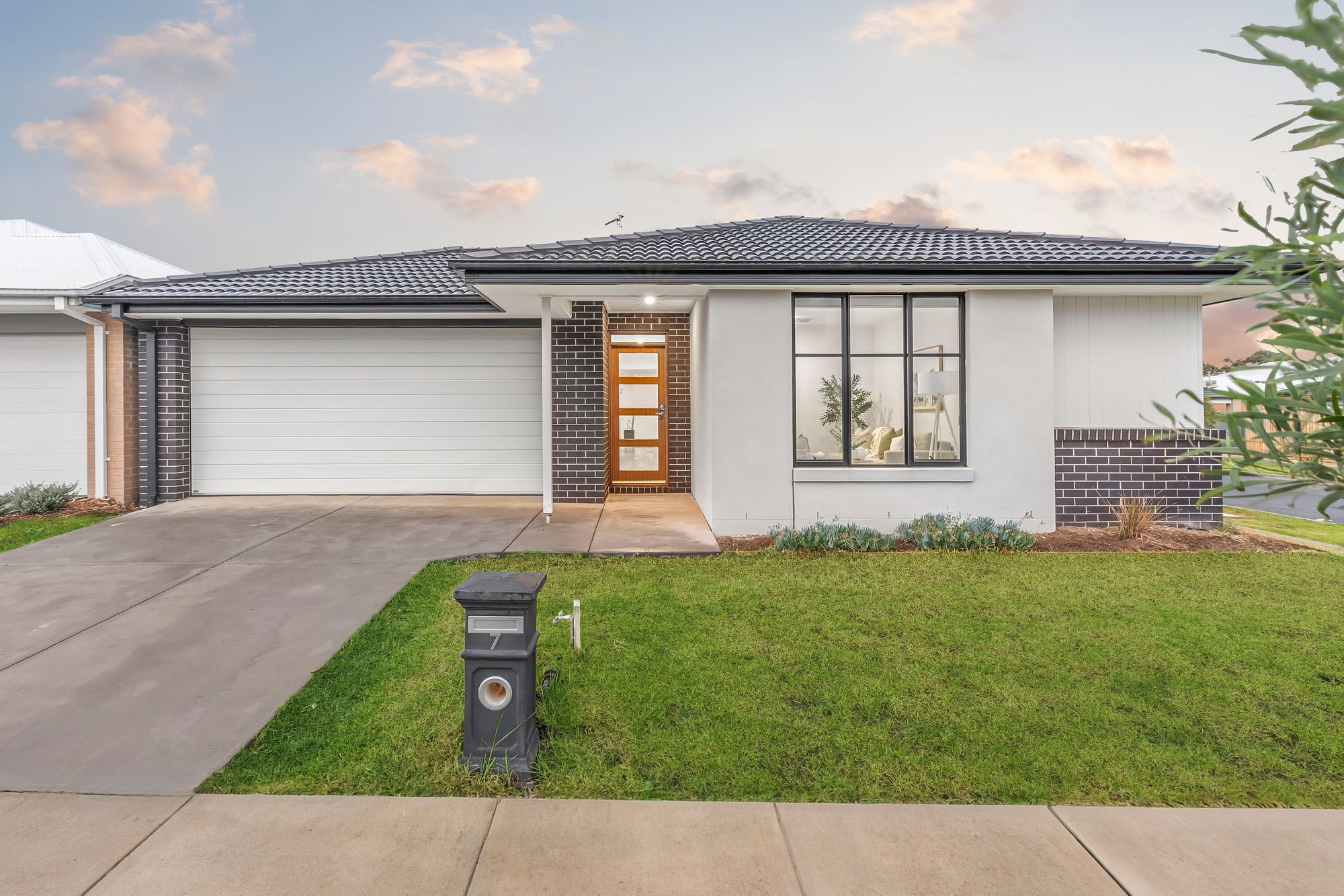 Listing image for 7 Gahnia Drive, ARMSTRONG CREEK  VIC  3217