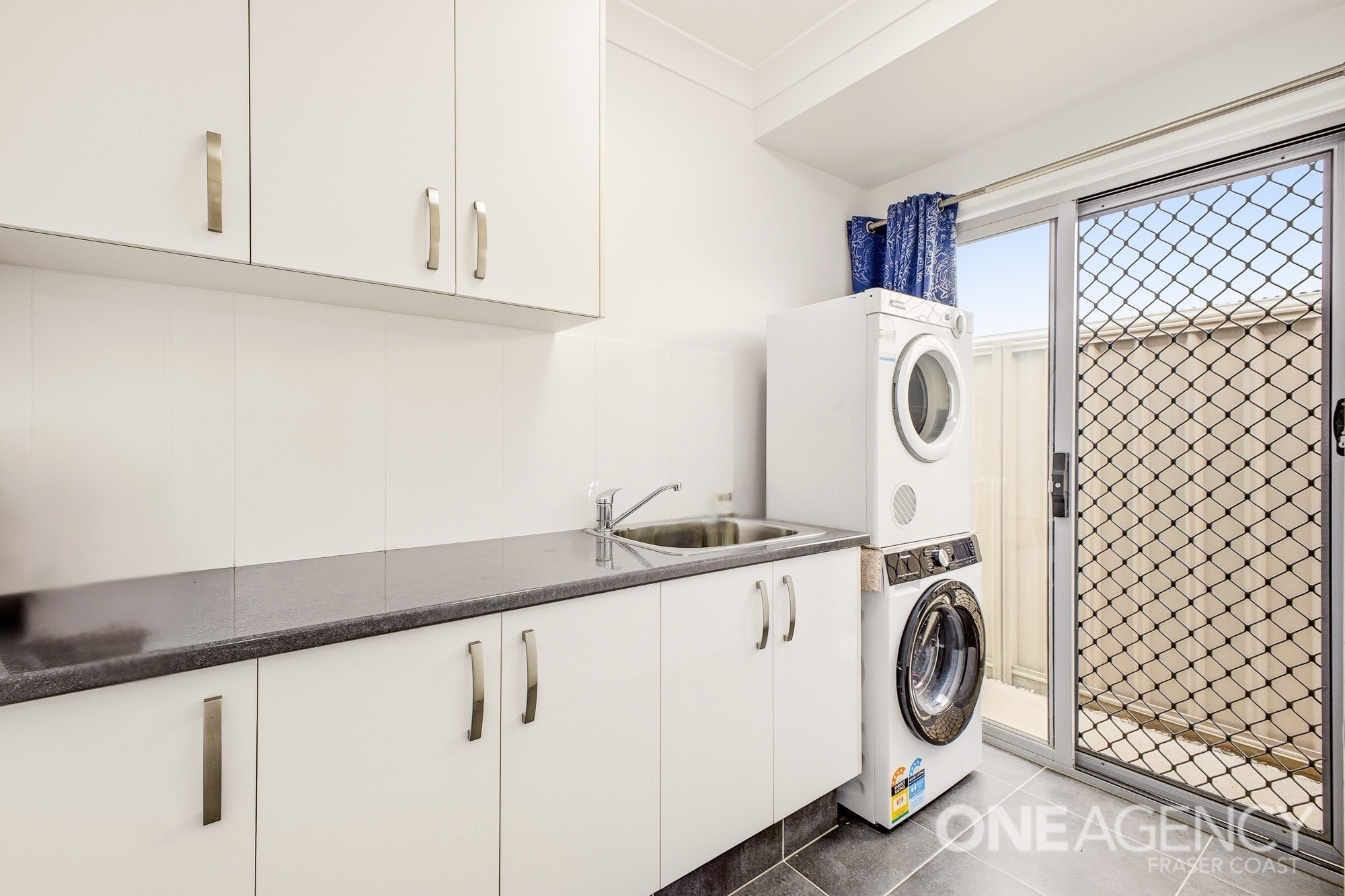 54 Ronaldo Way, Urangan