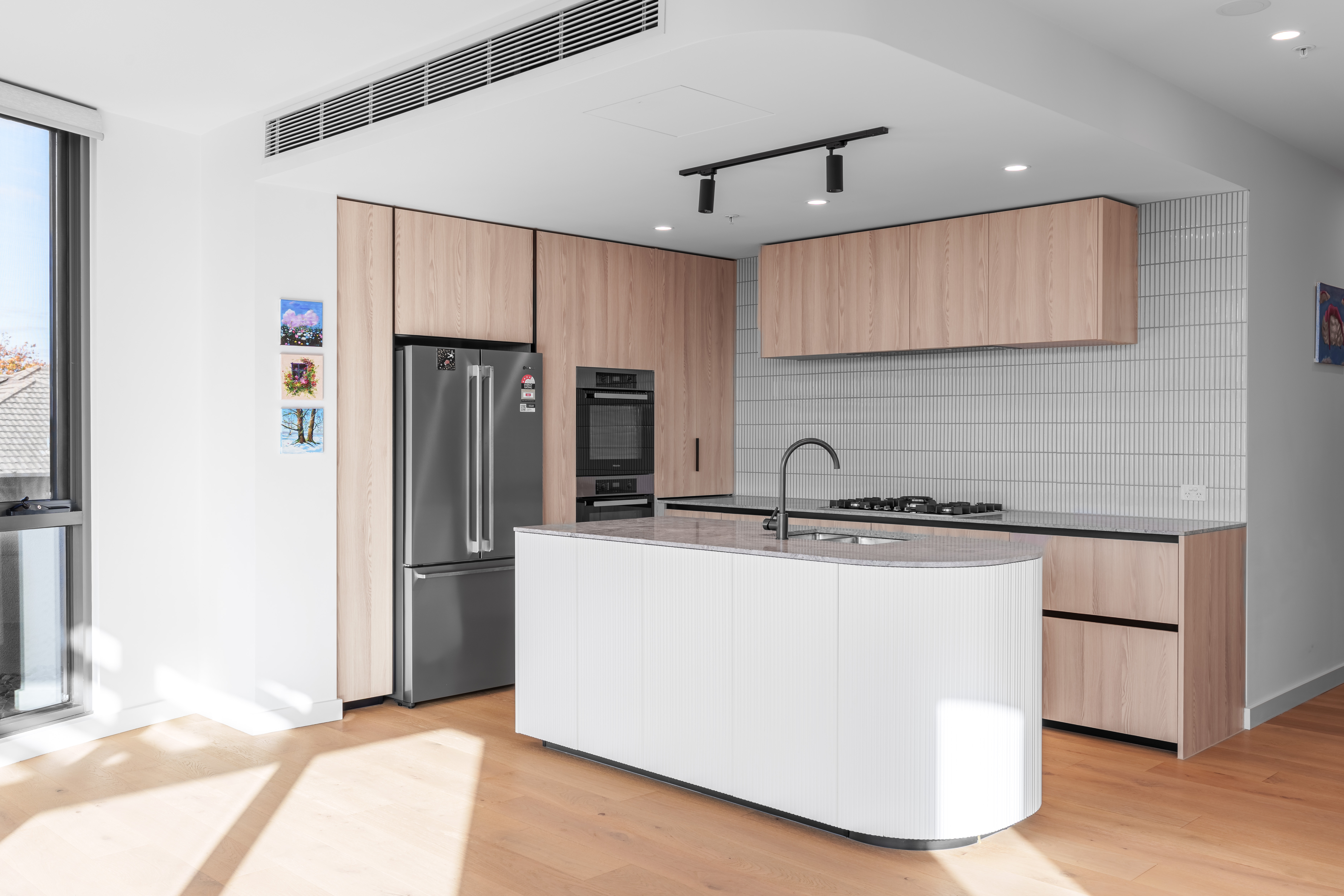 Sunny & Spacious 3-Bedroom in Armadale
