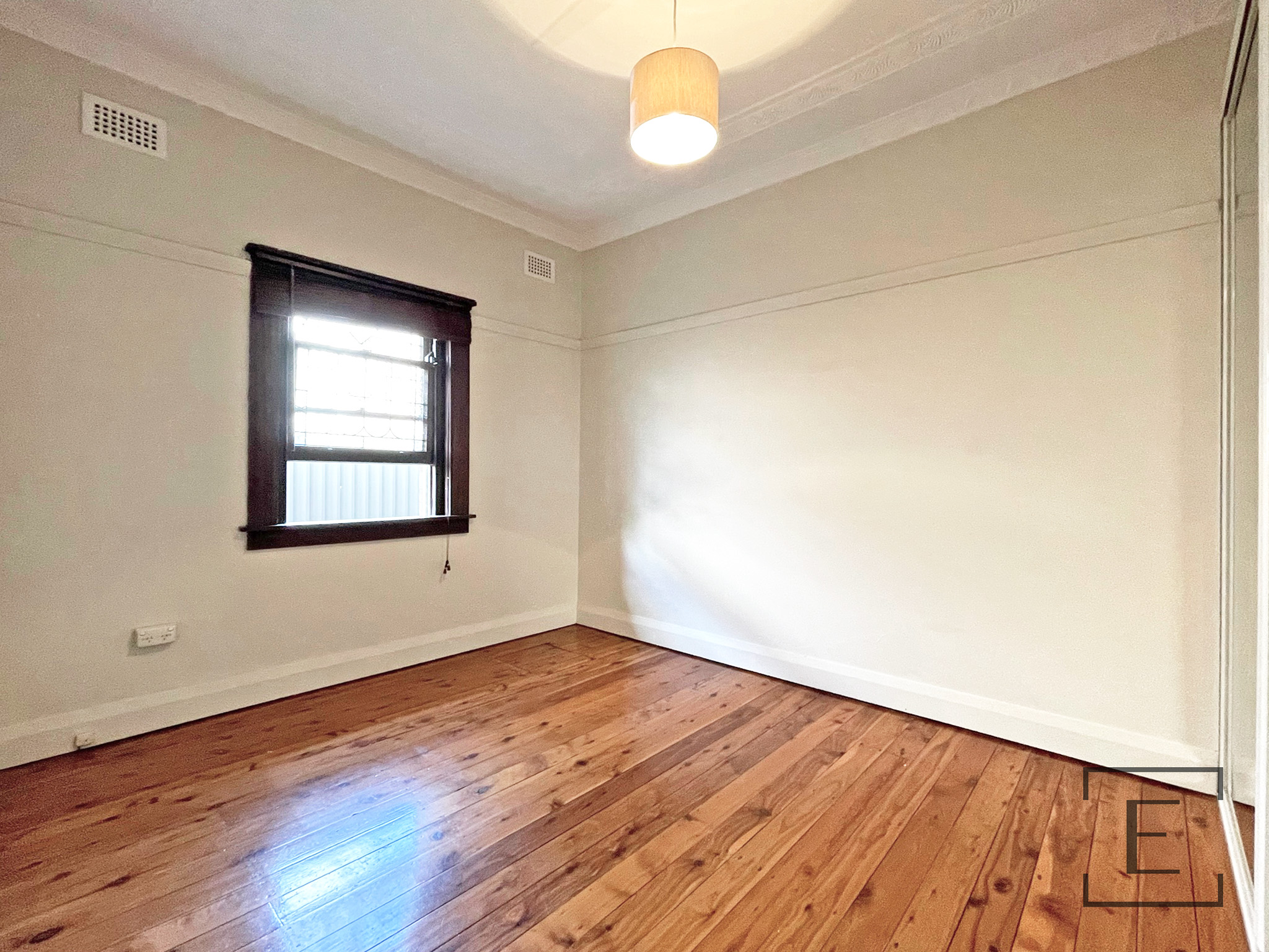 1 / 192 Croydon Road, Croydon