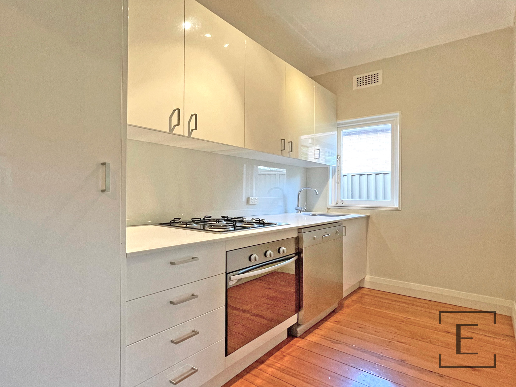 1 / 192 Croydon Road, Croydon