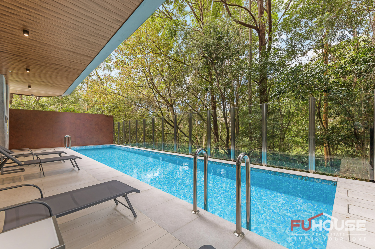 606 / 9 Peach Tree Road - Main View 13