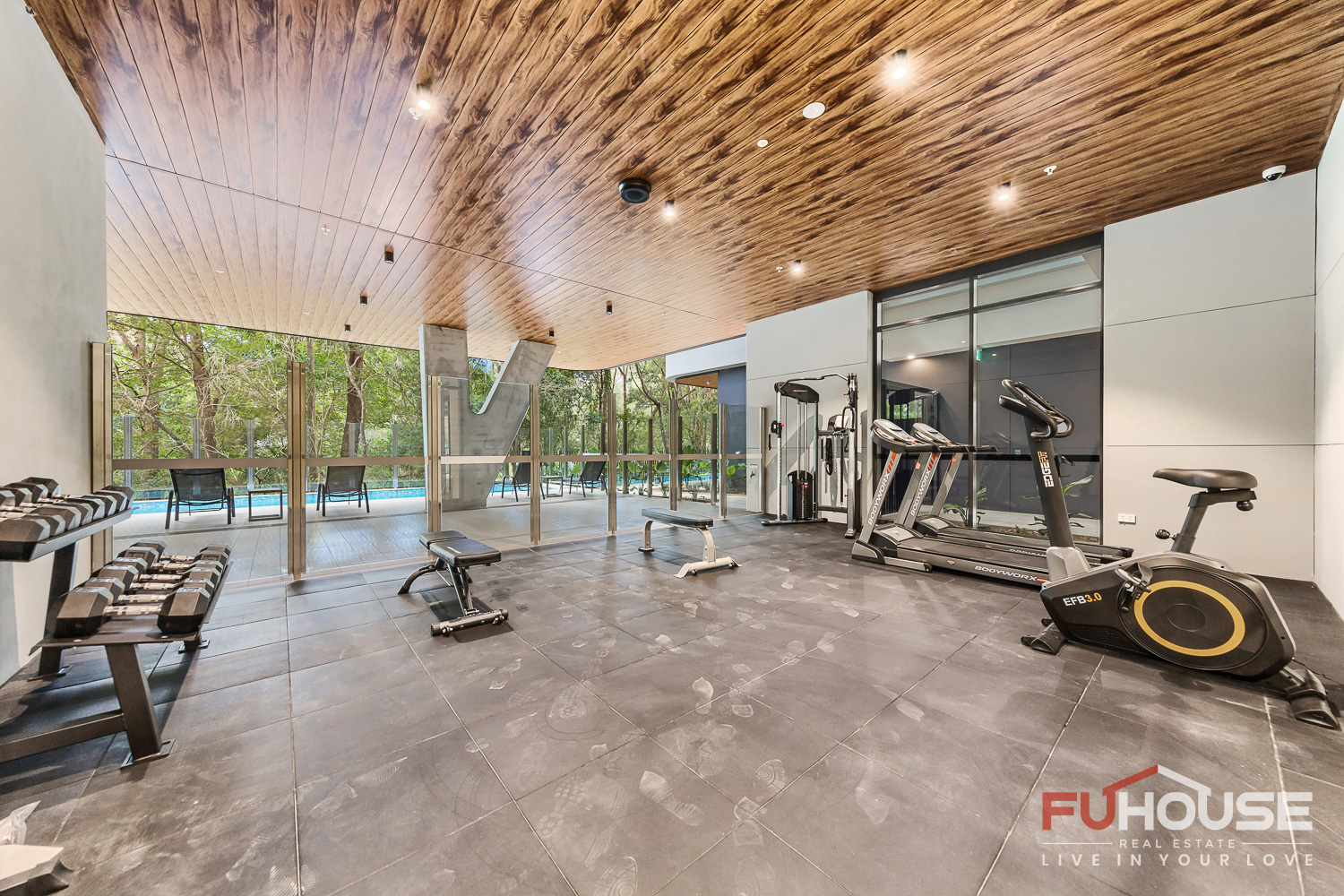 606 / 9 Peach Tree Road - Main View 18