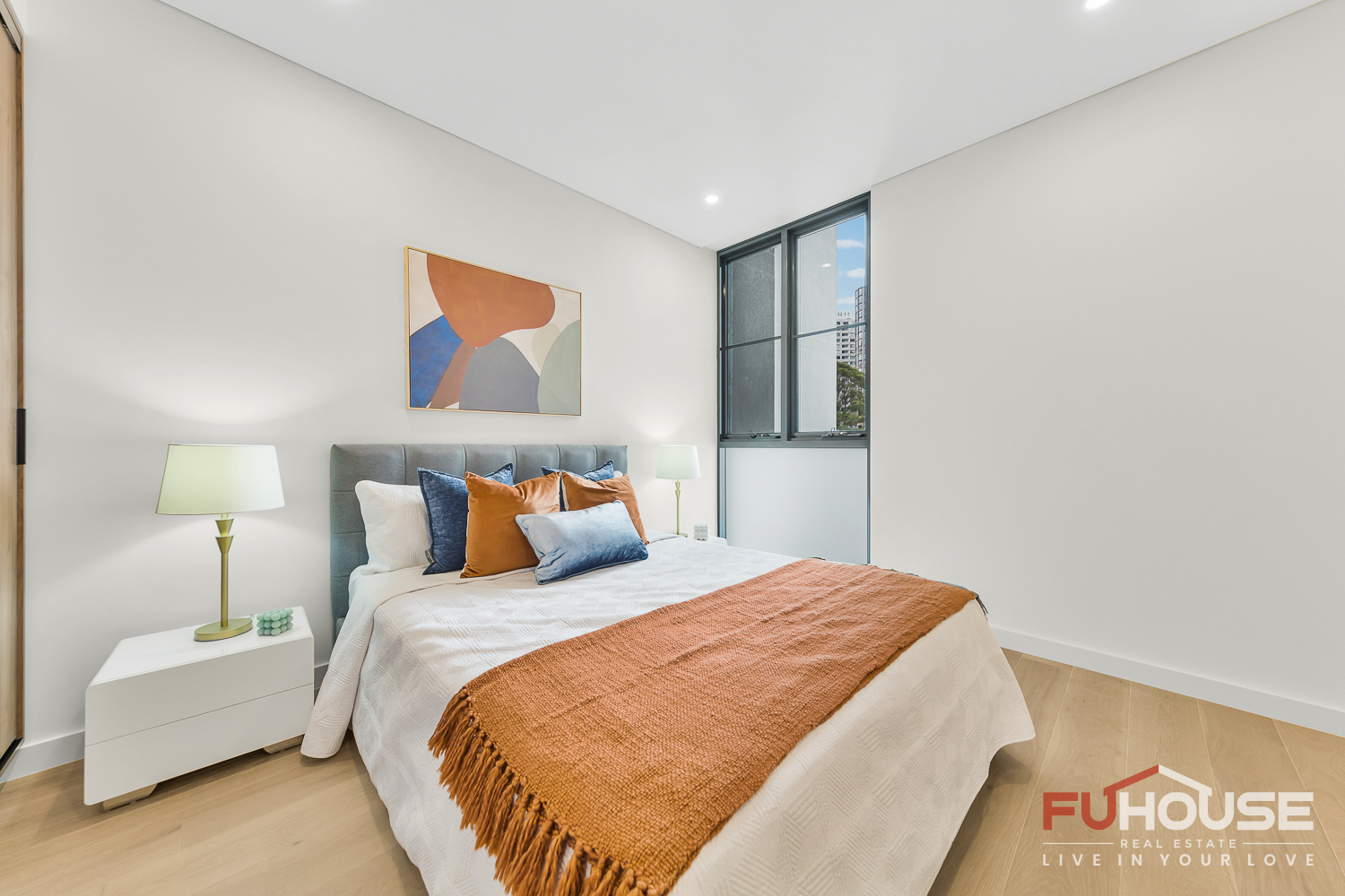 606 / 9 Peach Tree Road - Main View 6