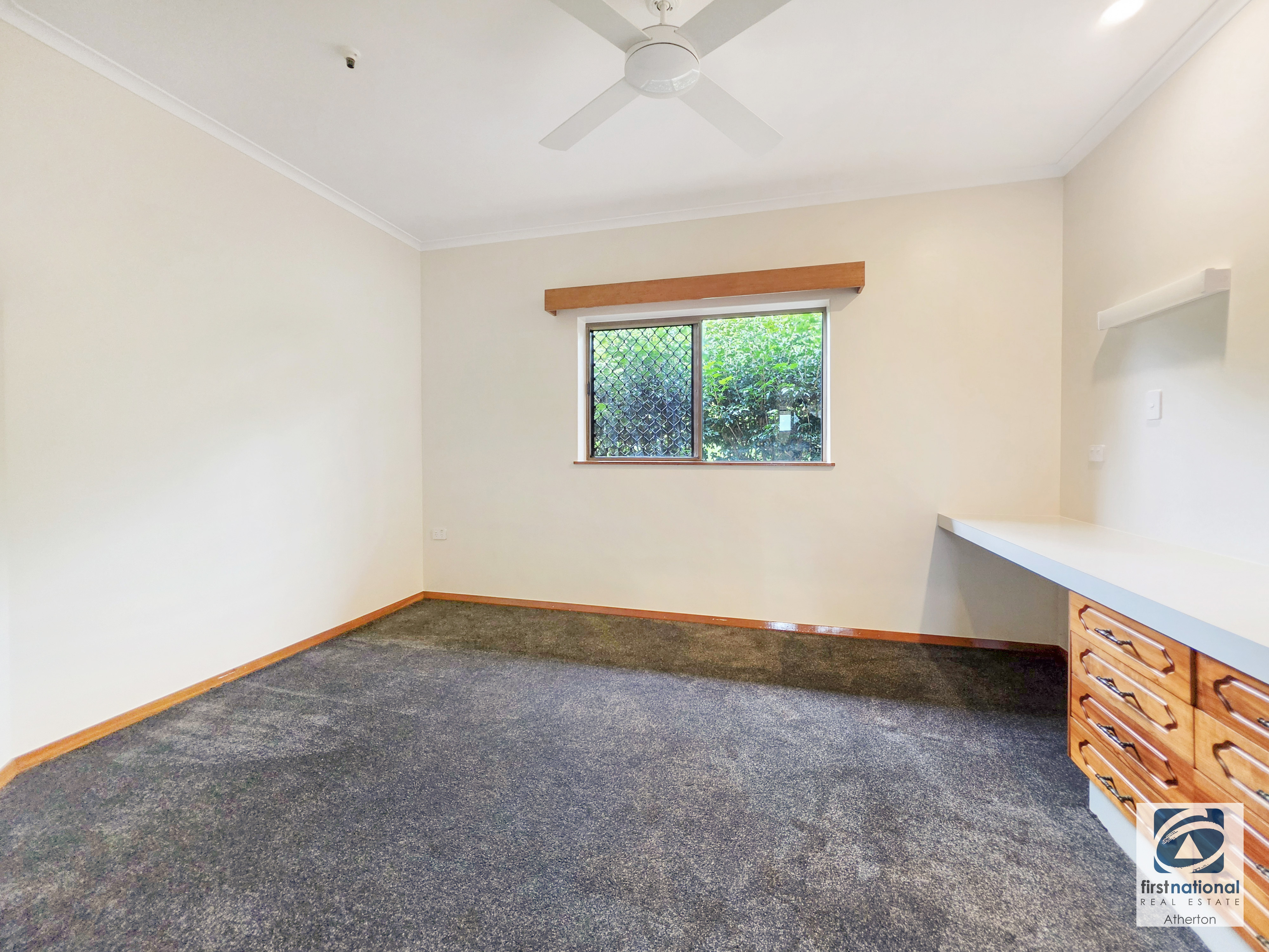 30 Rita Circuit, Atherton