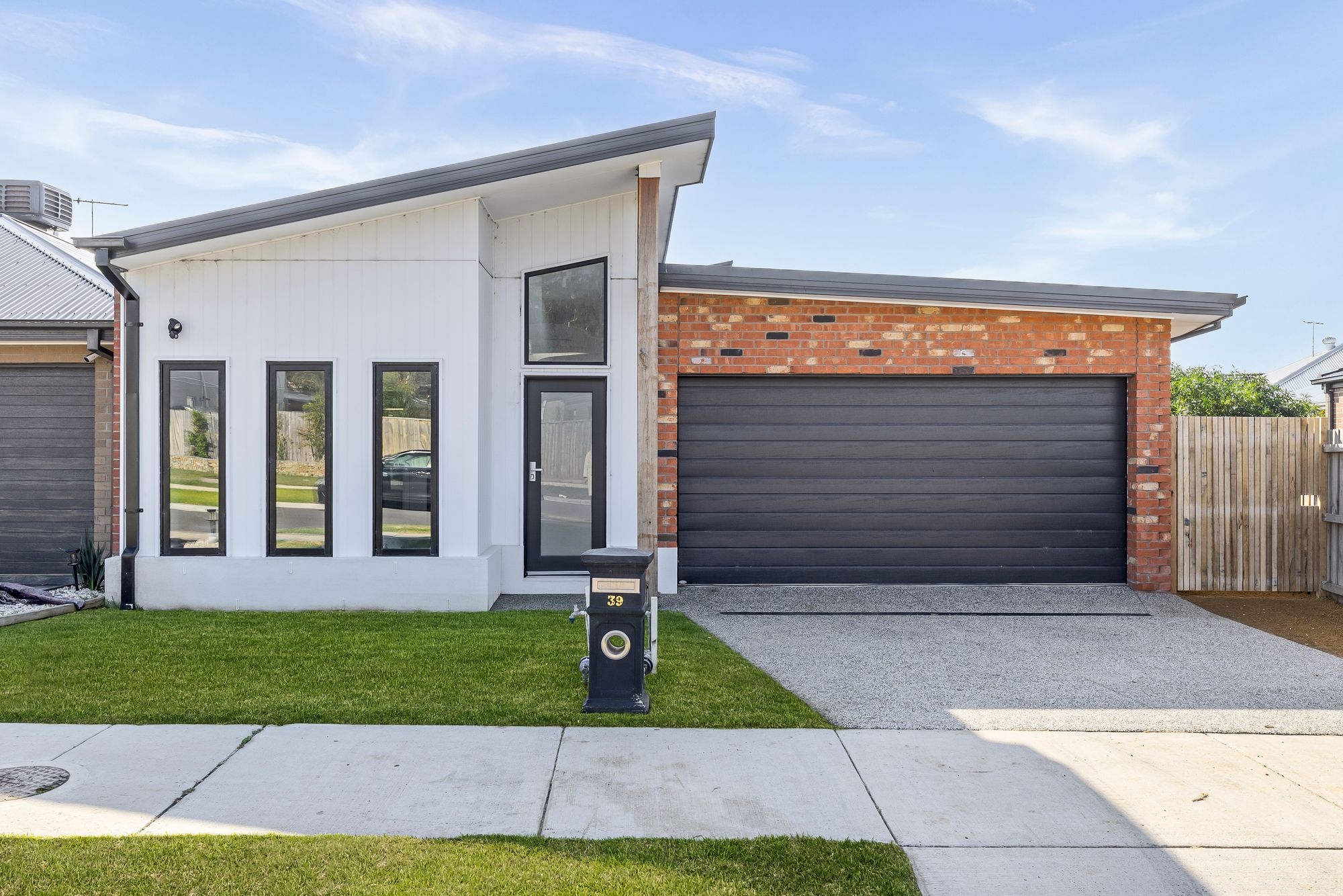 Listing image for 39 Truffle Circuit, MOUNT DUNEED  VIC  3217