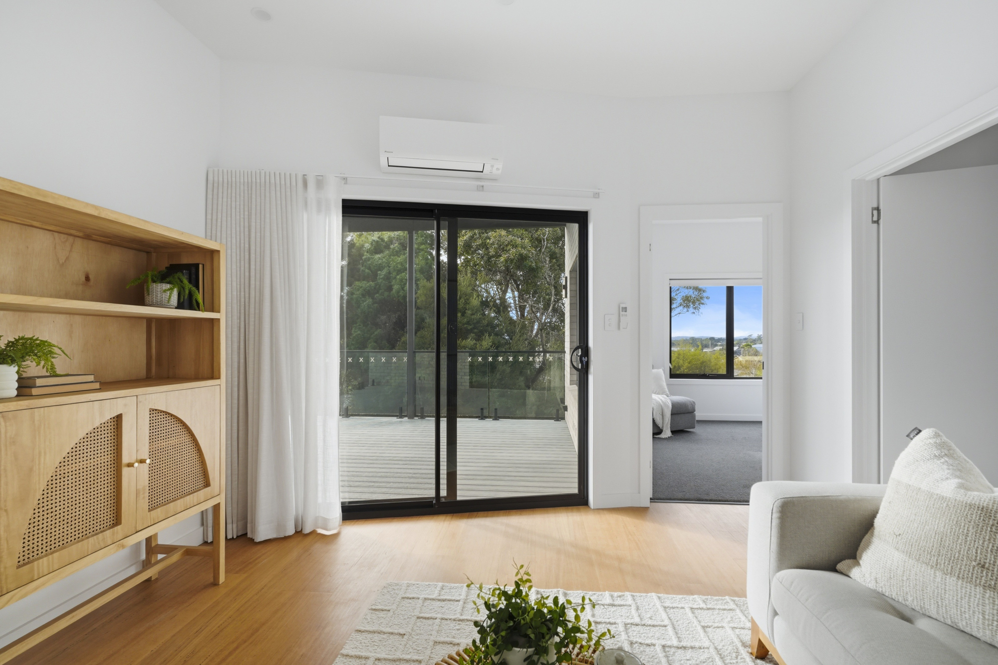1 / 20B Frances Street, Bridport