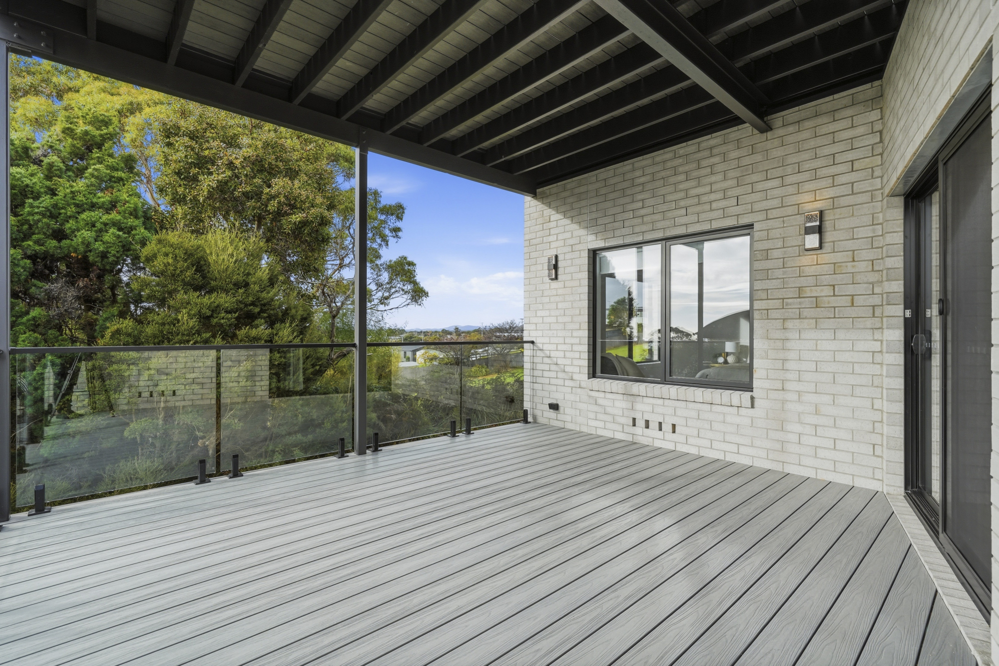 1 / 20B Frances Street, Bridport